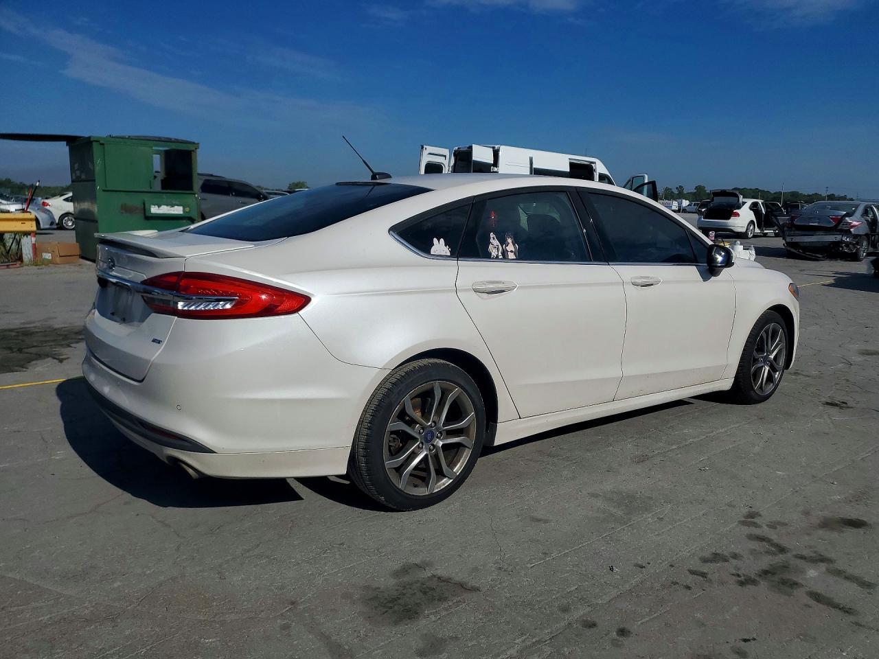 2017 Ford Fusion, SE