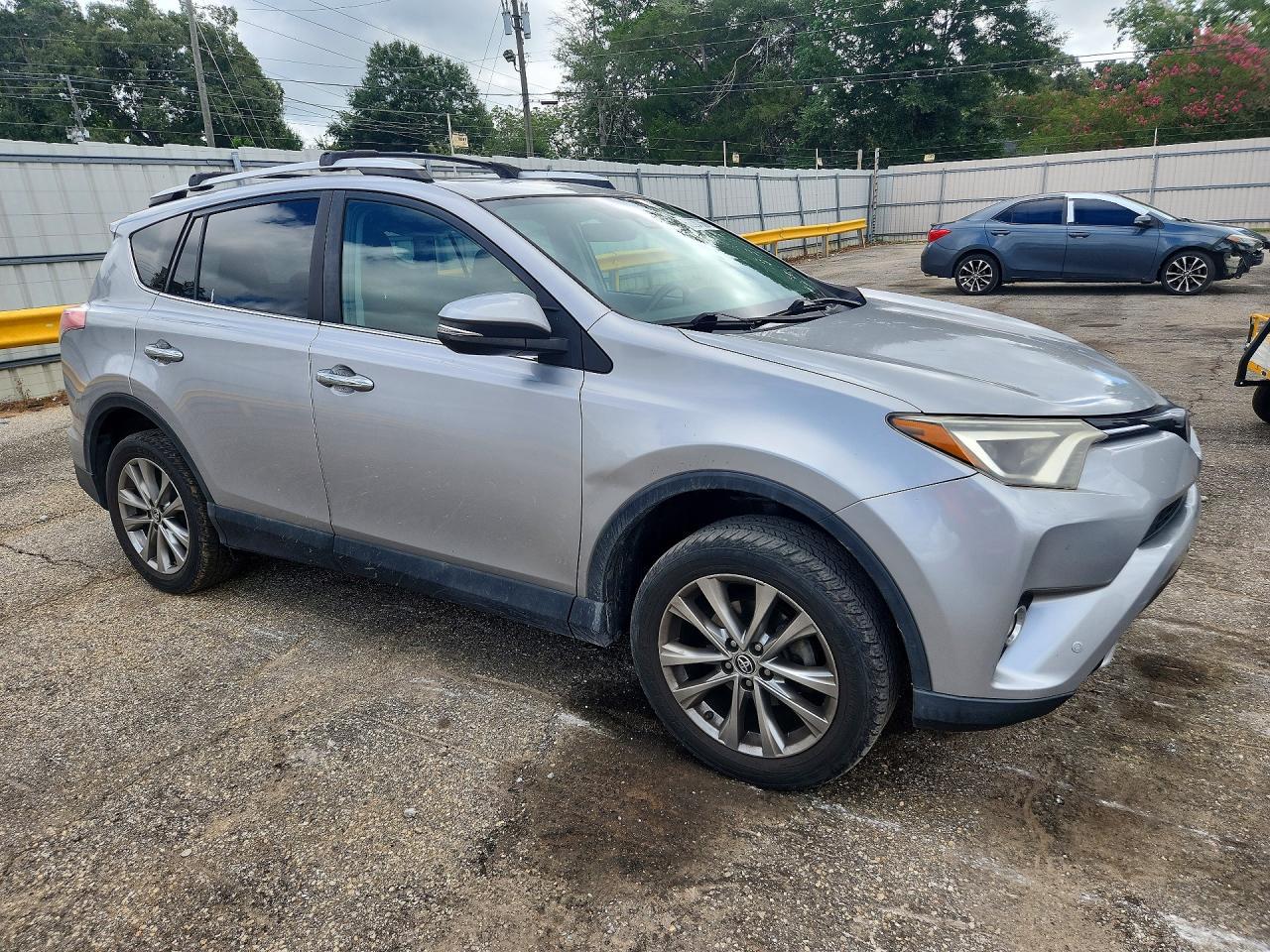 2016 Toyota RAV4, Limited