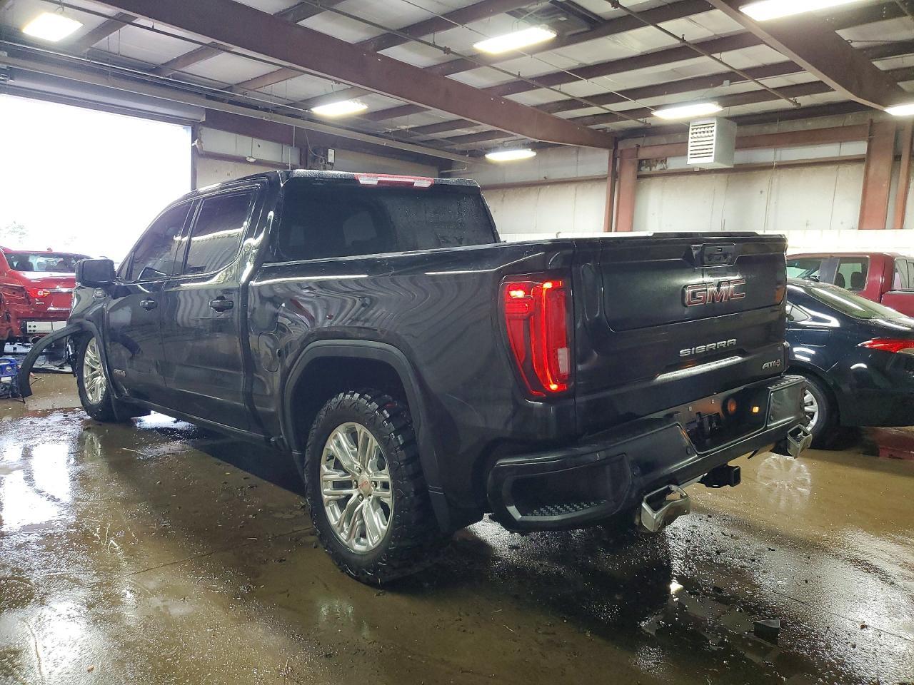 2024 GMC Sierra, K1500 At4