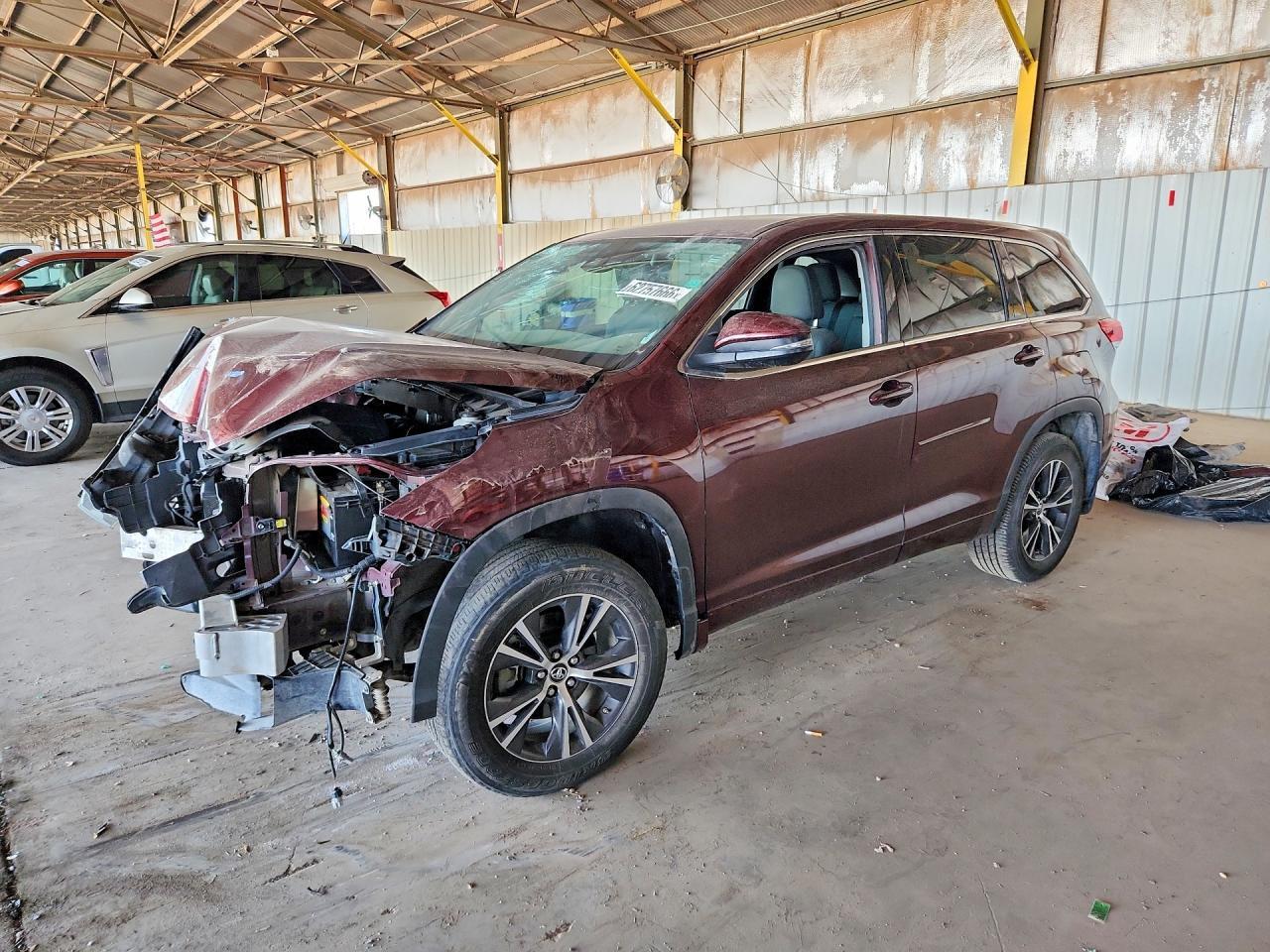 2017 Toyota Highlander, LE