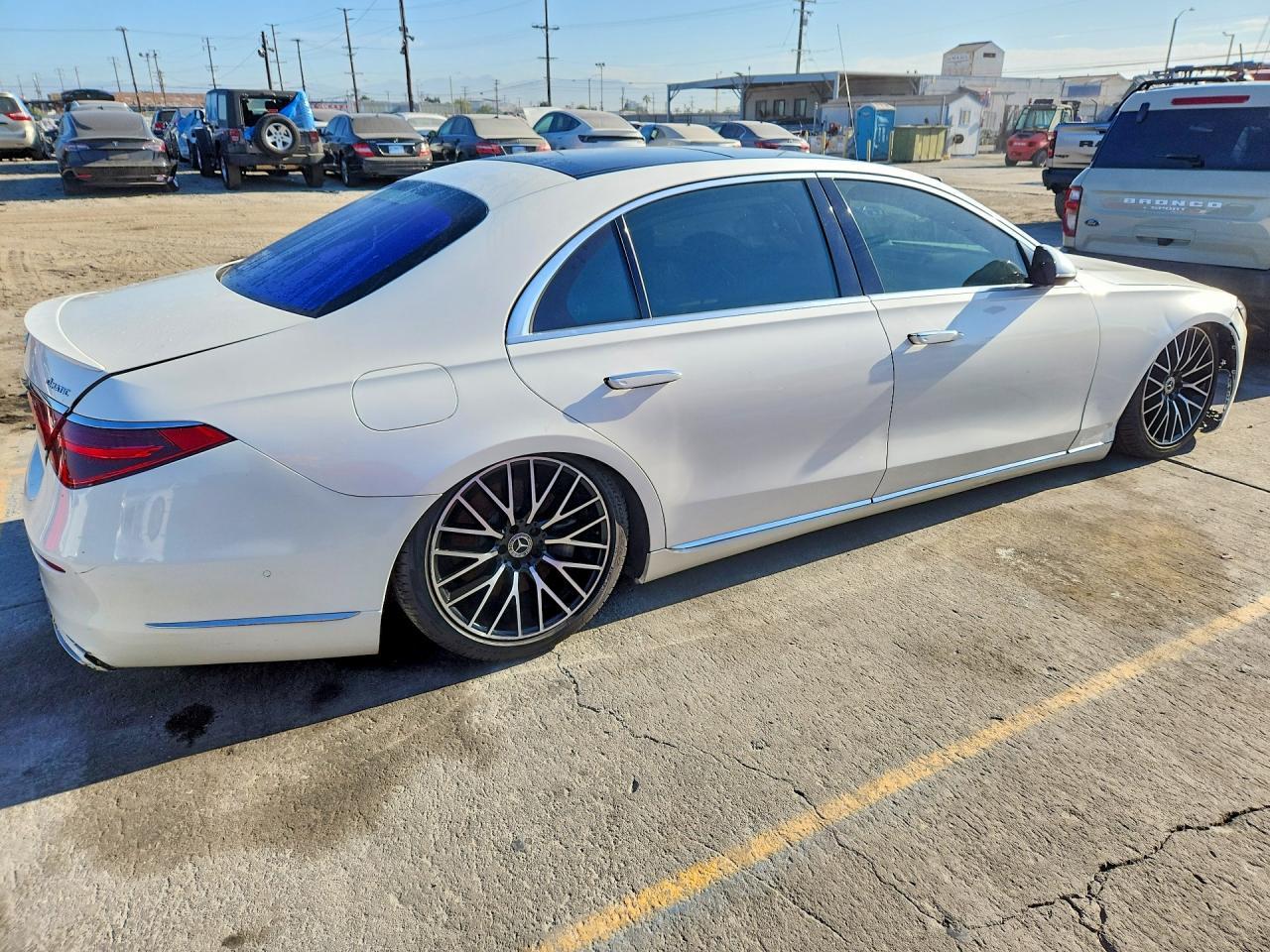 2021 Mercedes-Benz S-Class, 5...