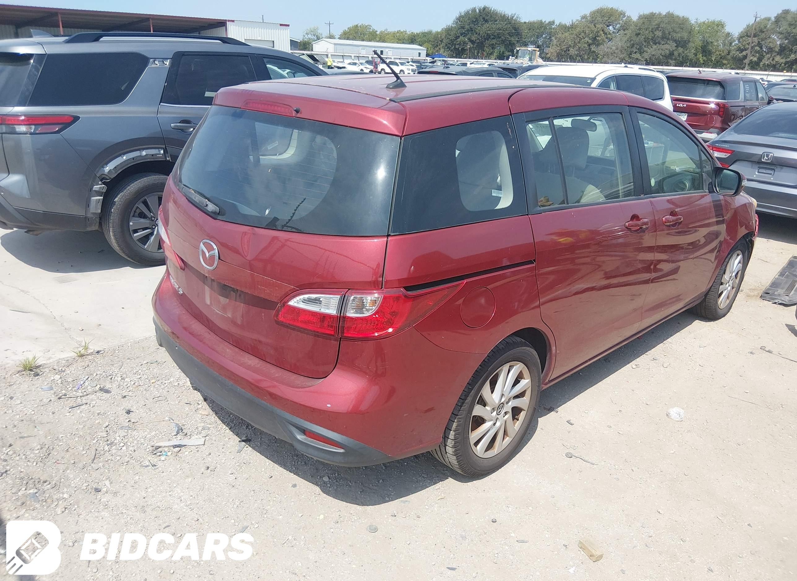 2015 Mazda 5, Sport