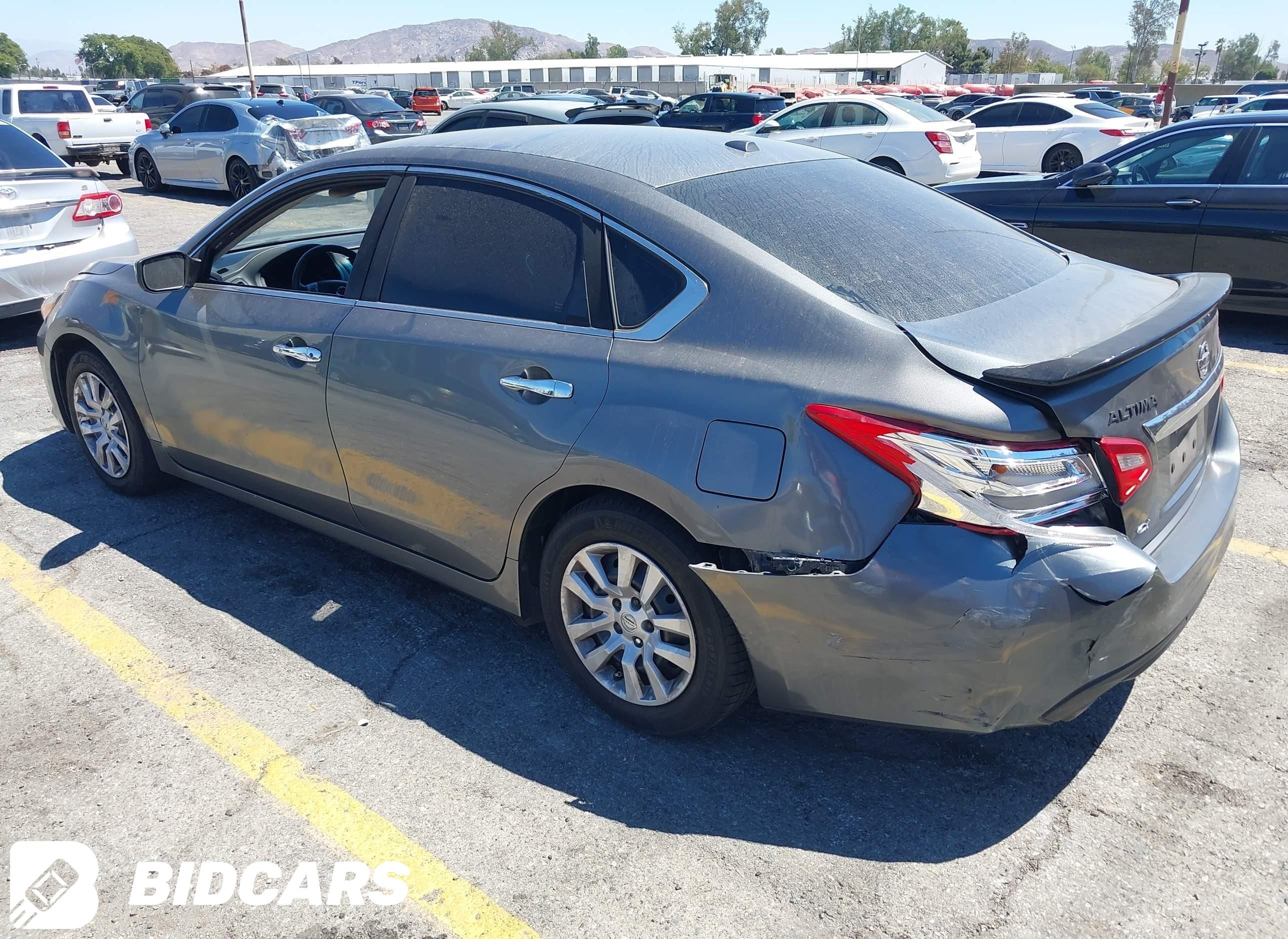 2017 Nissan Altima, 2.5 SV