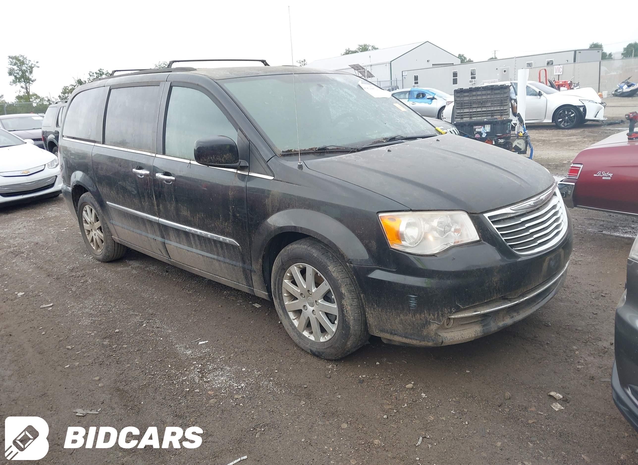 2015 Chrysler Town and Countr...