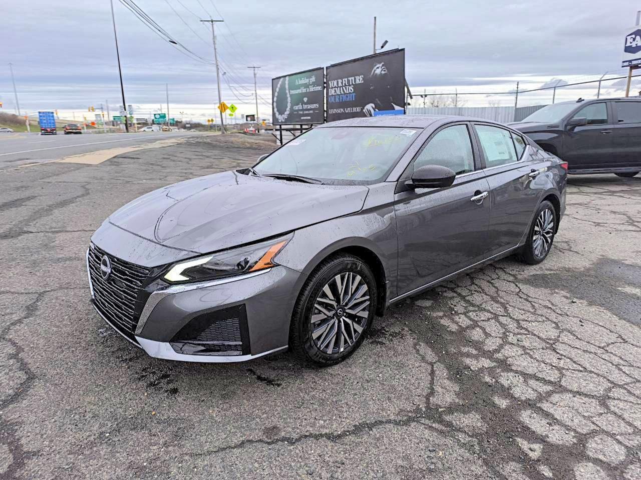 2025 Nissan Altima, SV