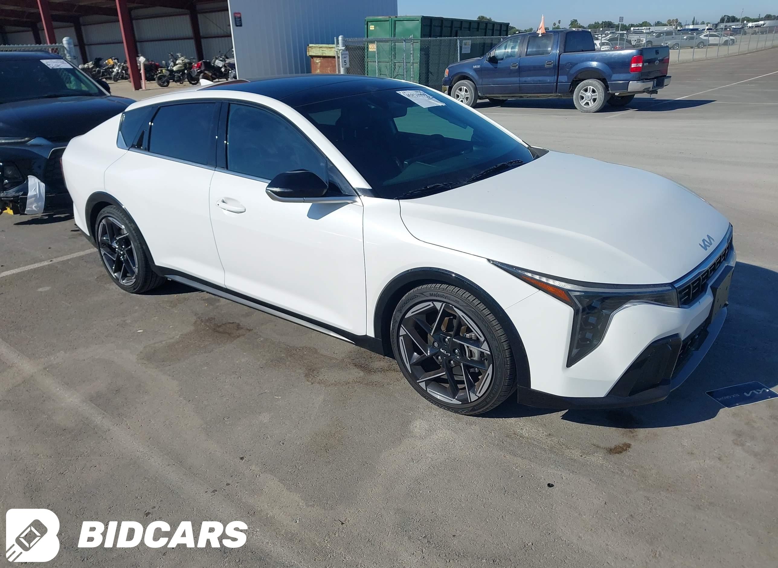 2025 KIA K4, Gt-Line