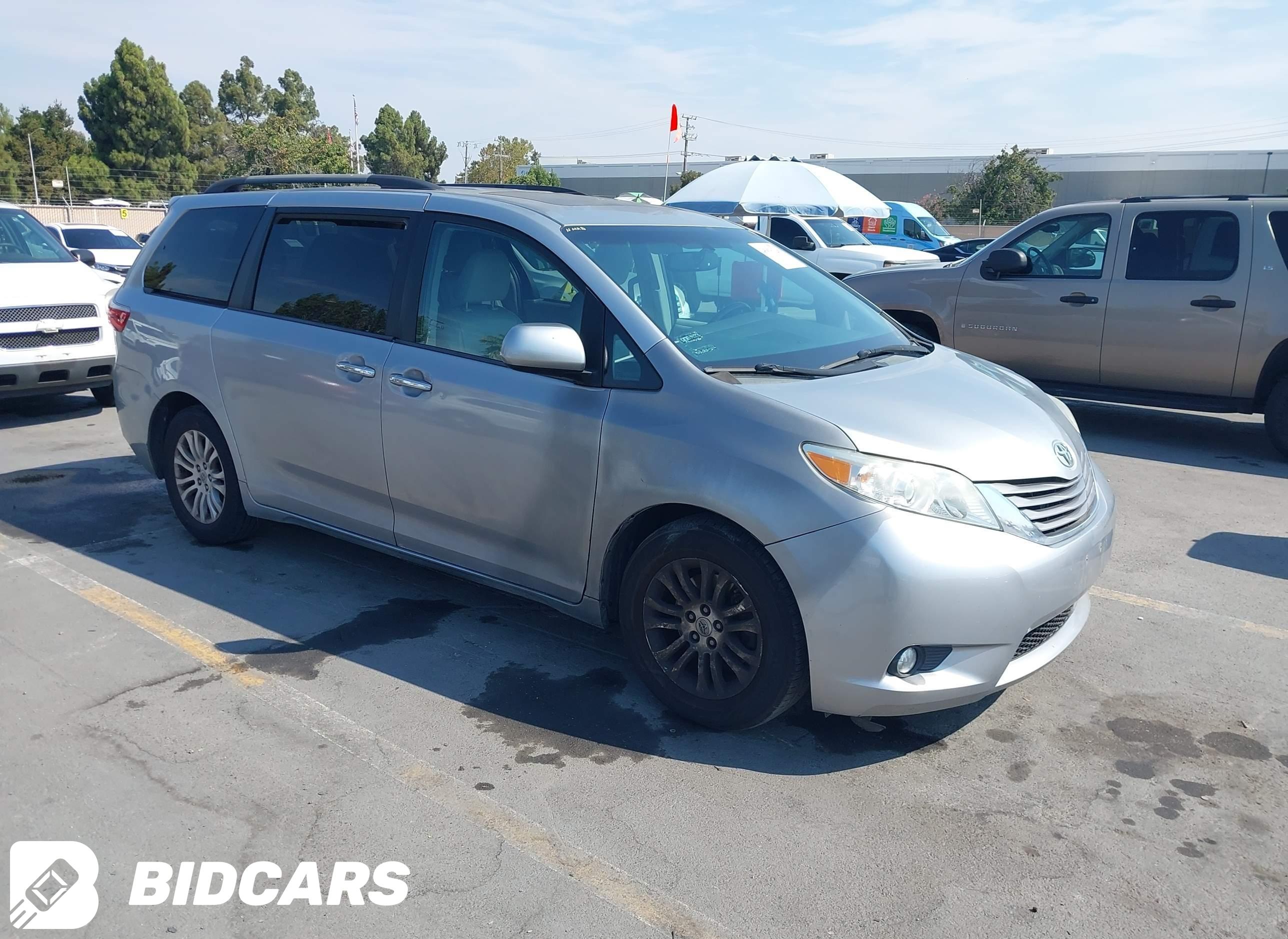 2015 Toyota Sienna, Xle 8 Pas...