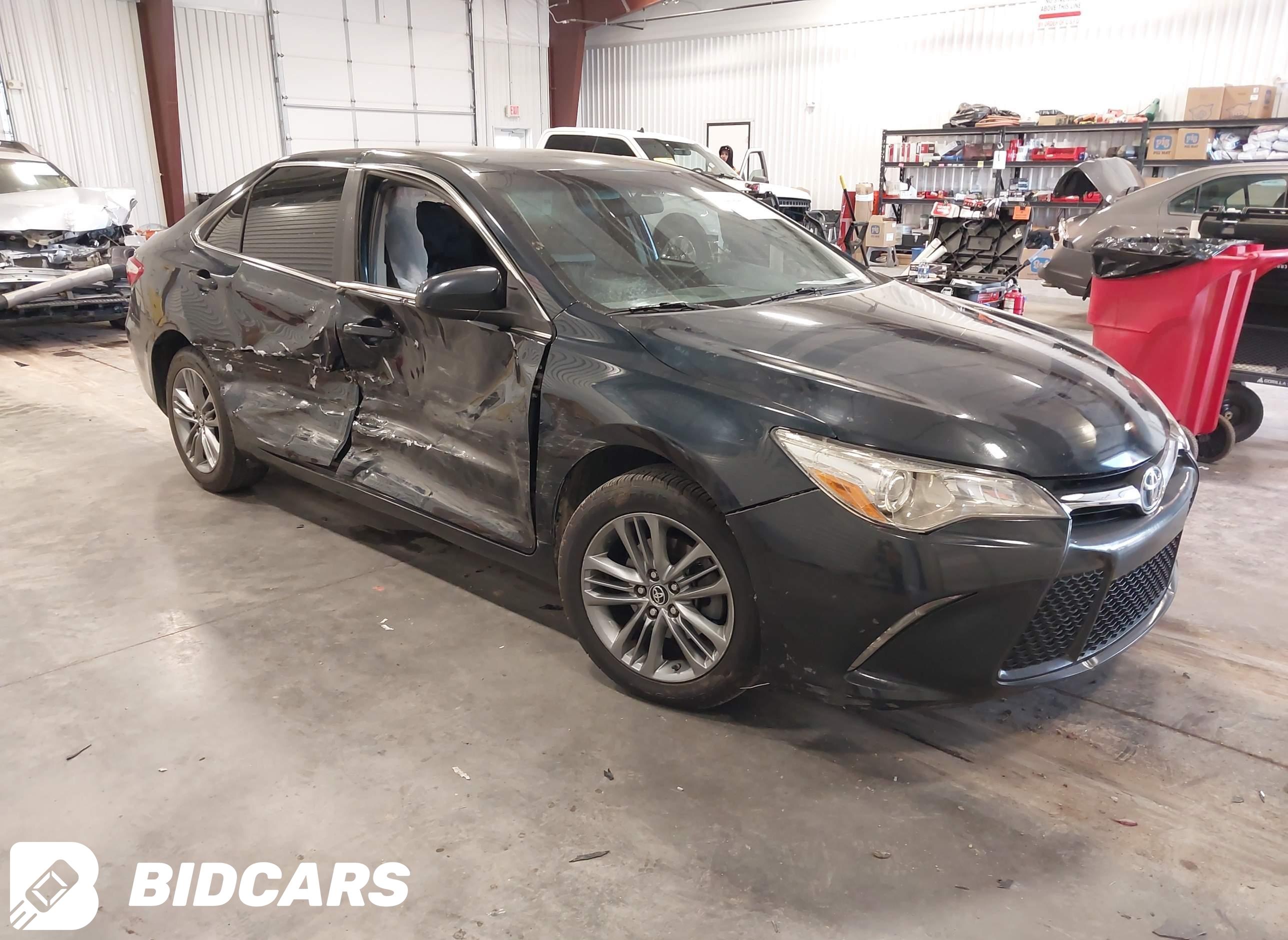 2015 Toyota Camry, SE