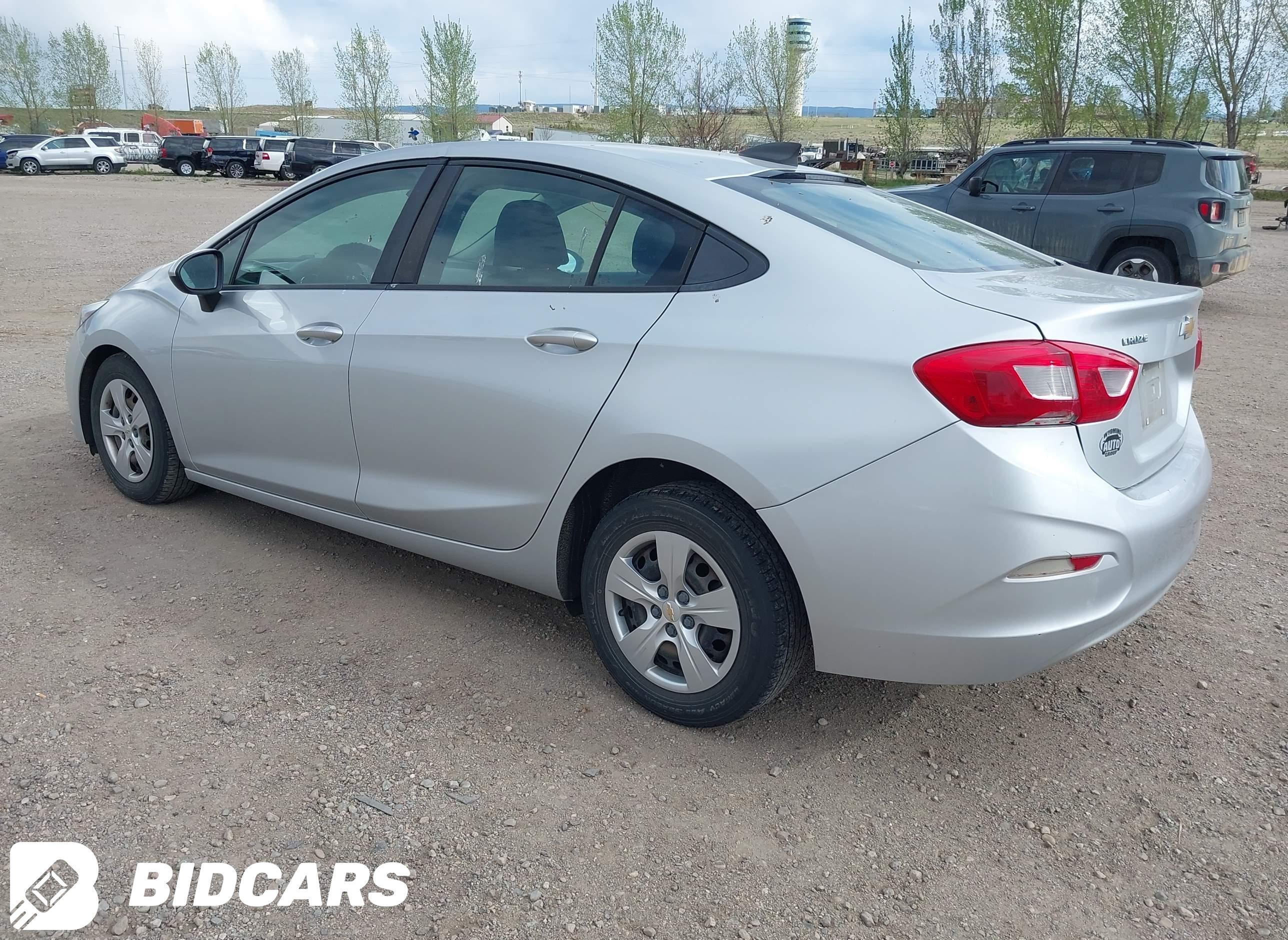2017 Chevrolet Cruze, Ls Auto