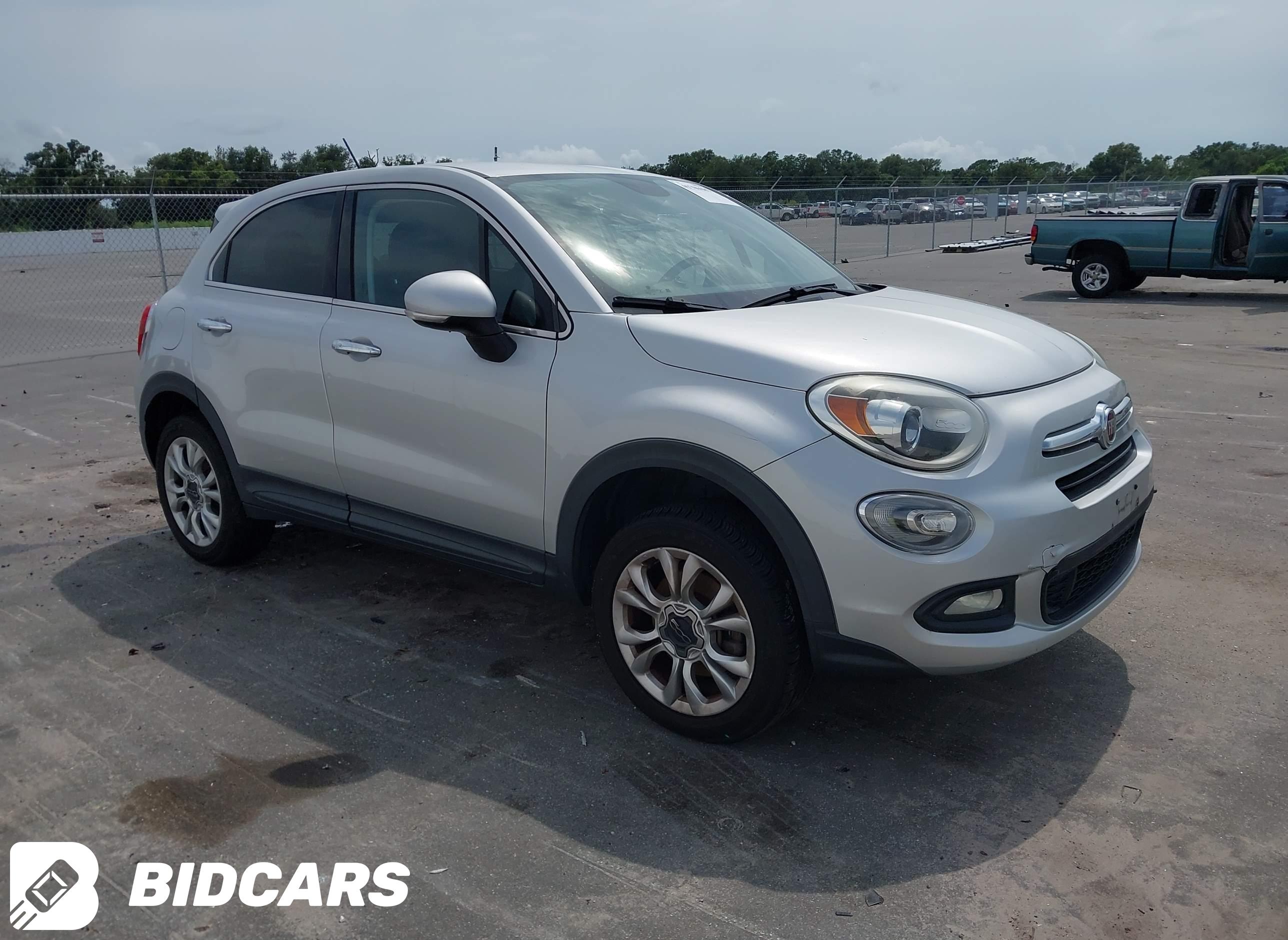 2016 Fiat 500X, Lounge