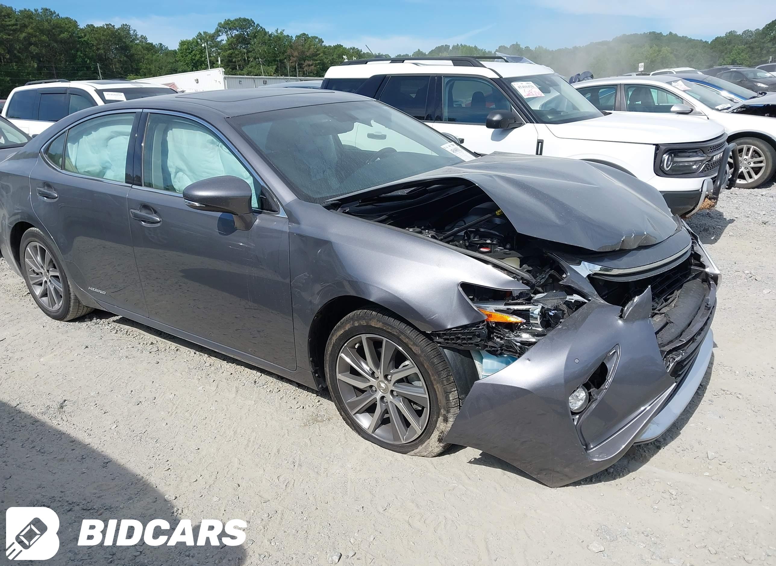 2016 Lexus ES, 300H