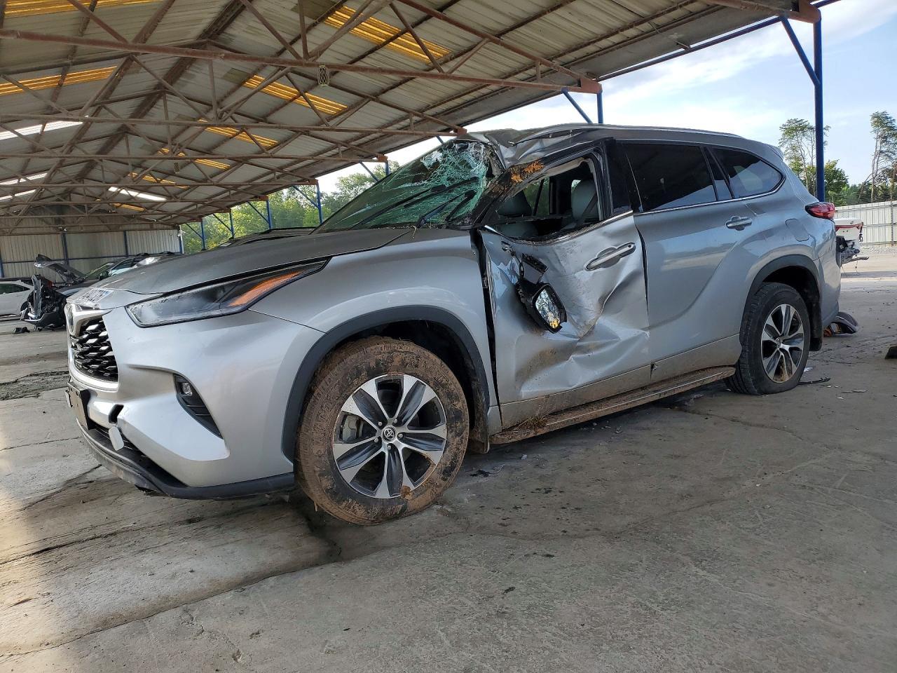 2021 Toyota Highlander, Xle