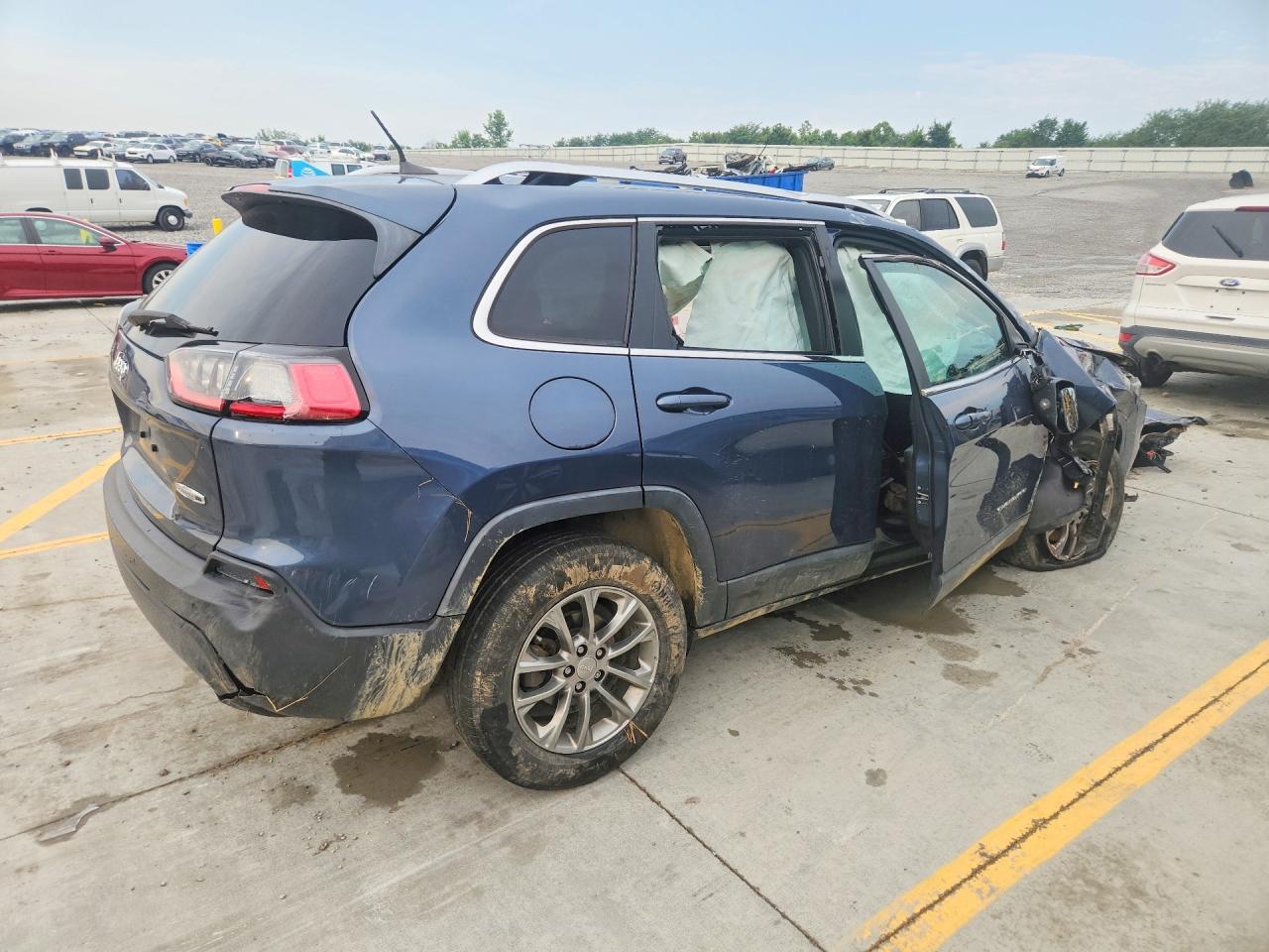 2019 Jeep Cherokee, Latitude...