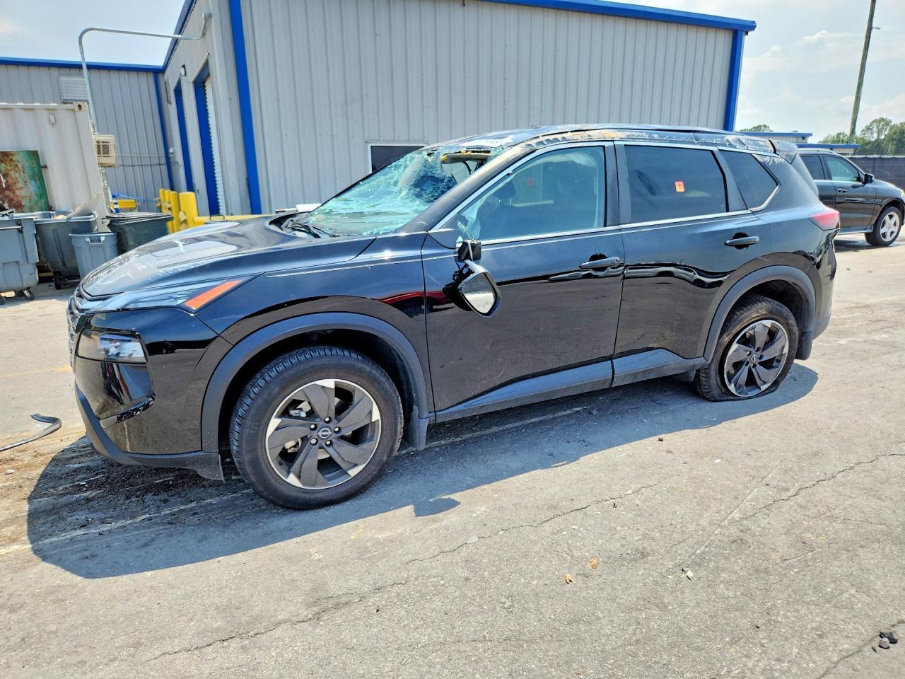 2024 Nissan Rogue, SV