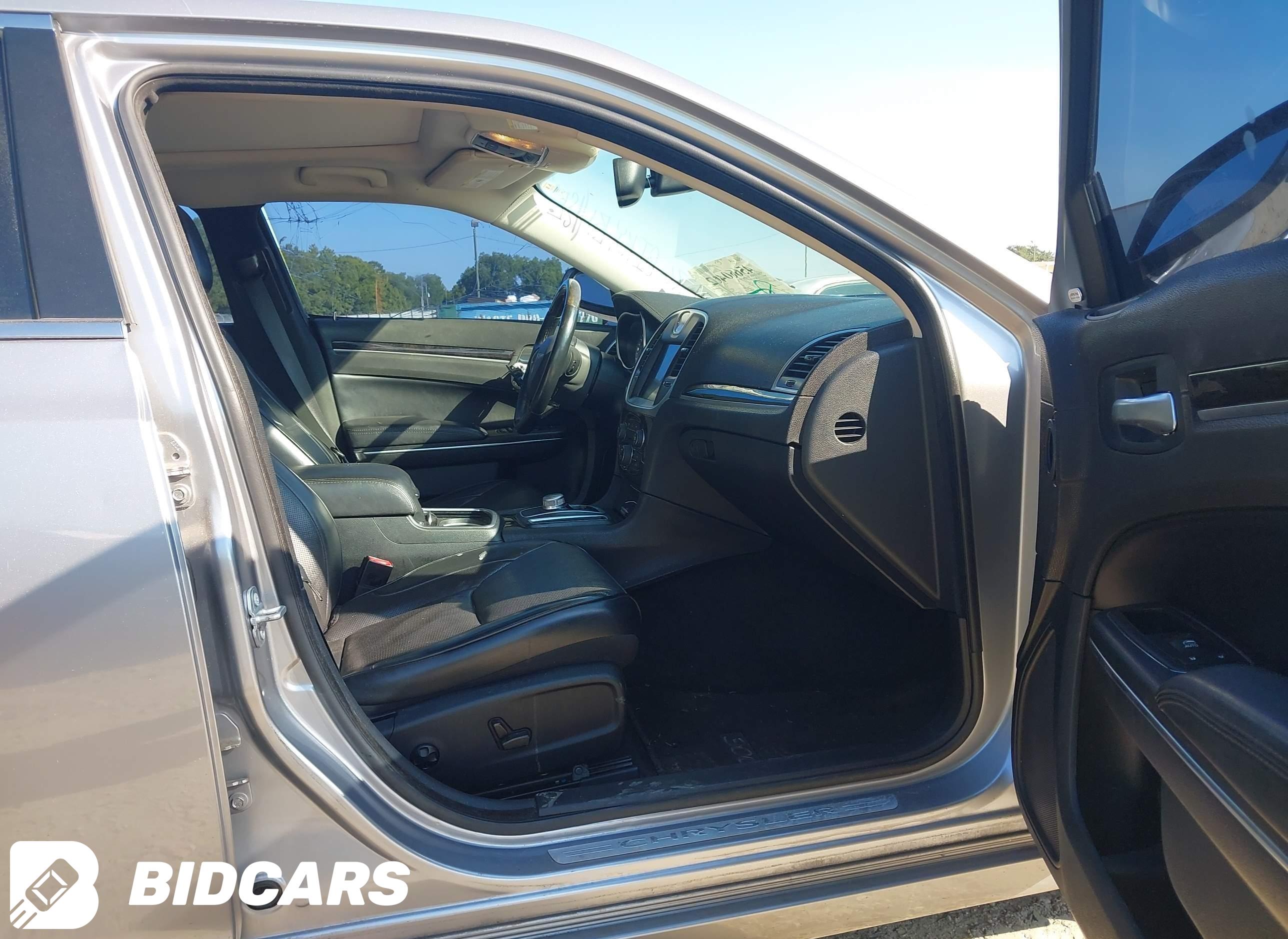 2016 Chrysler 300C