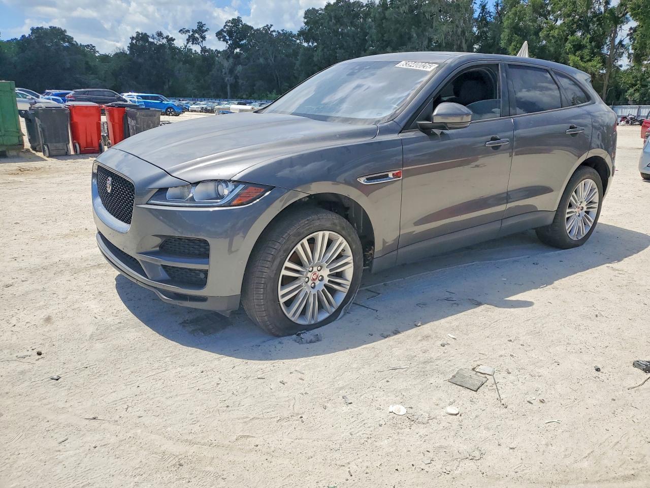 2017 Jaguar F-Pace, Premium