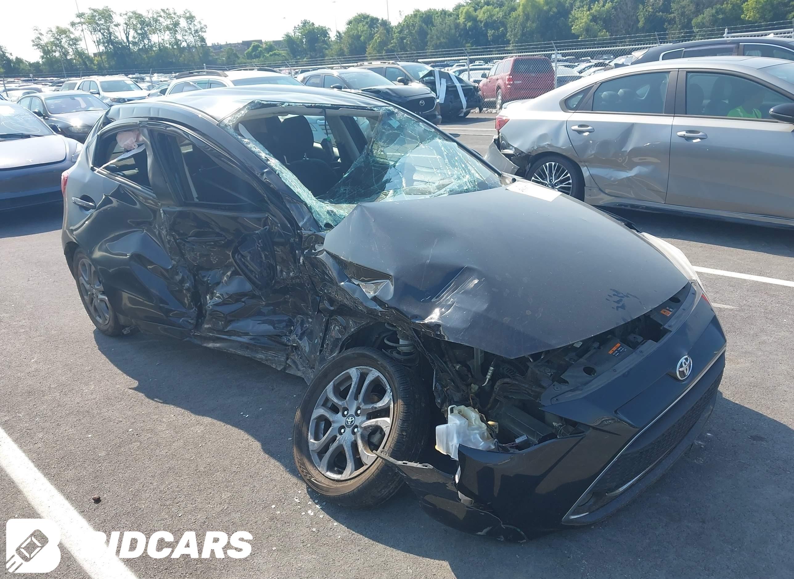 2020 Toyota Yaris, LE