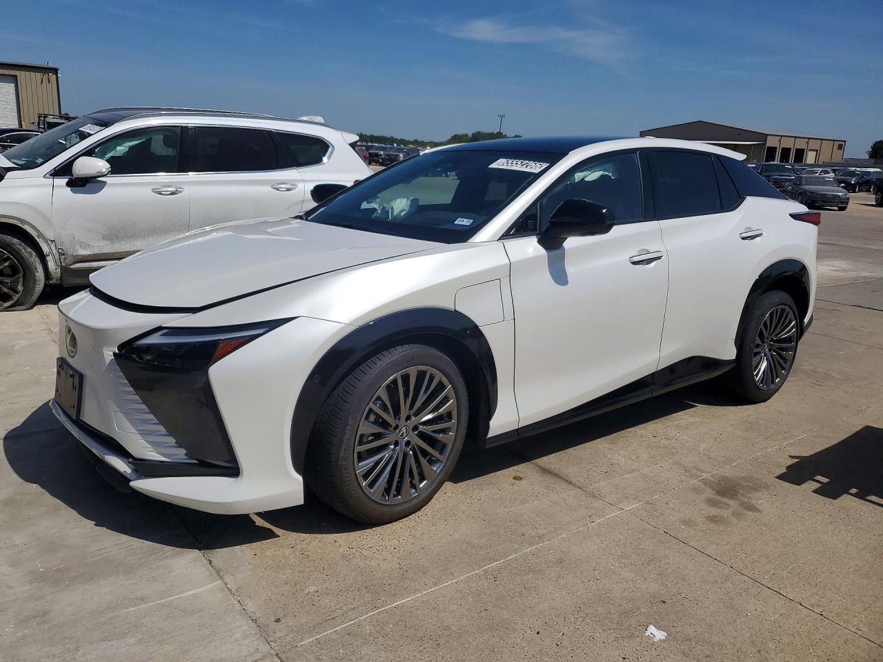 2024 Lexus RZ, 300E
