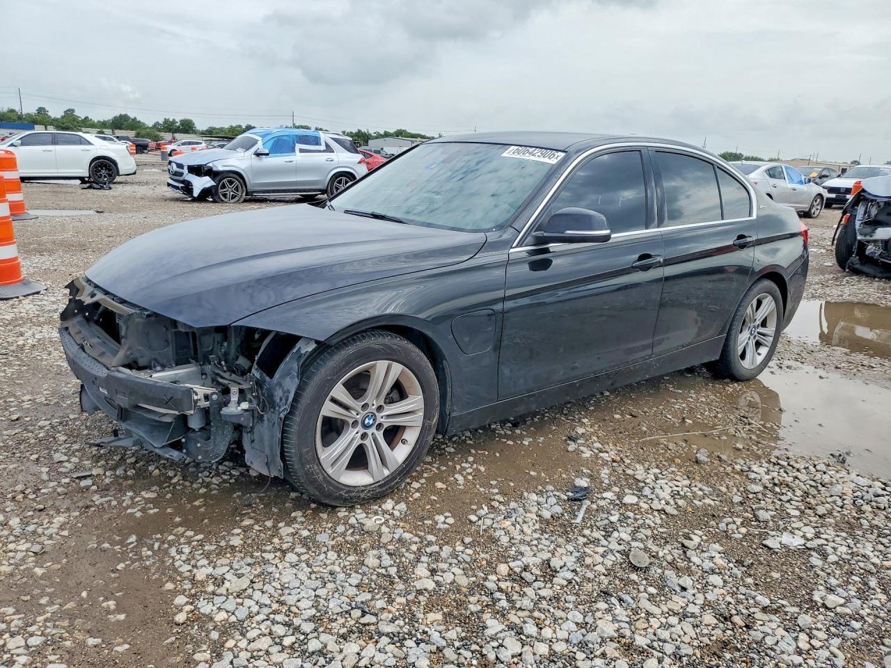 2018 BMW 3 Series, 330E