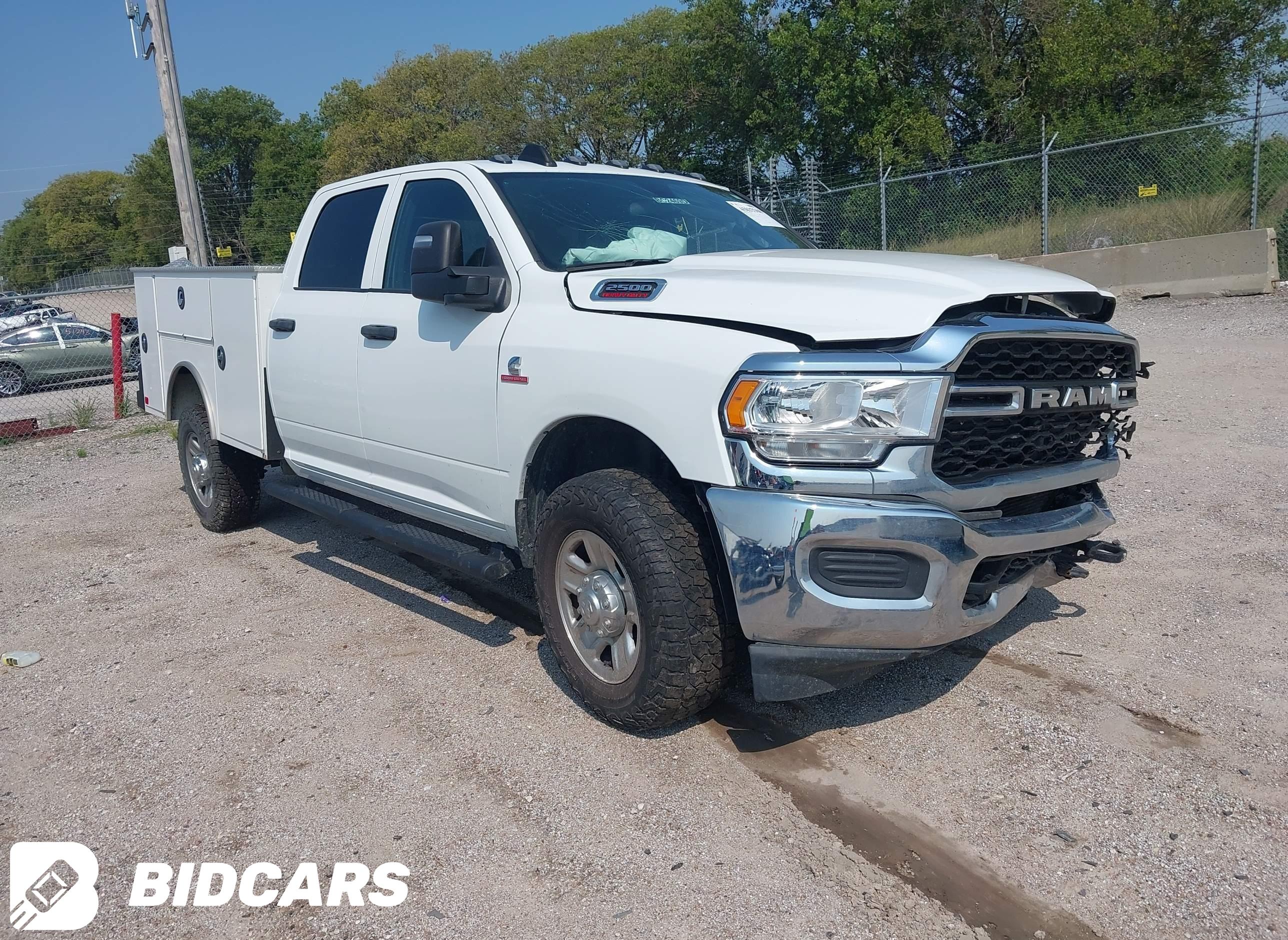 2024 RAM 2500, Tradesman  4X4...