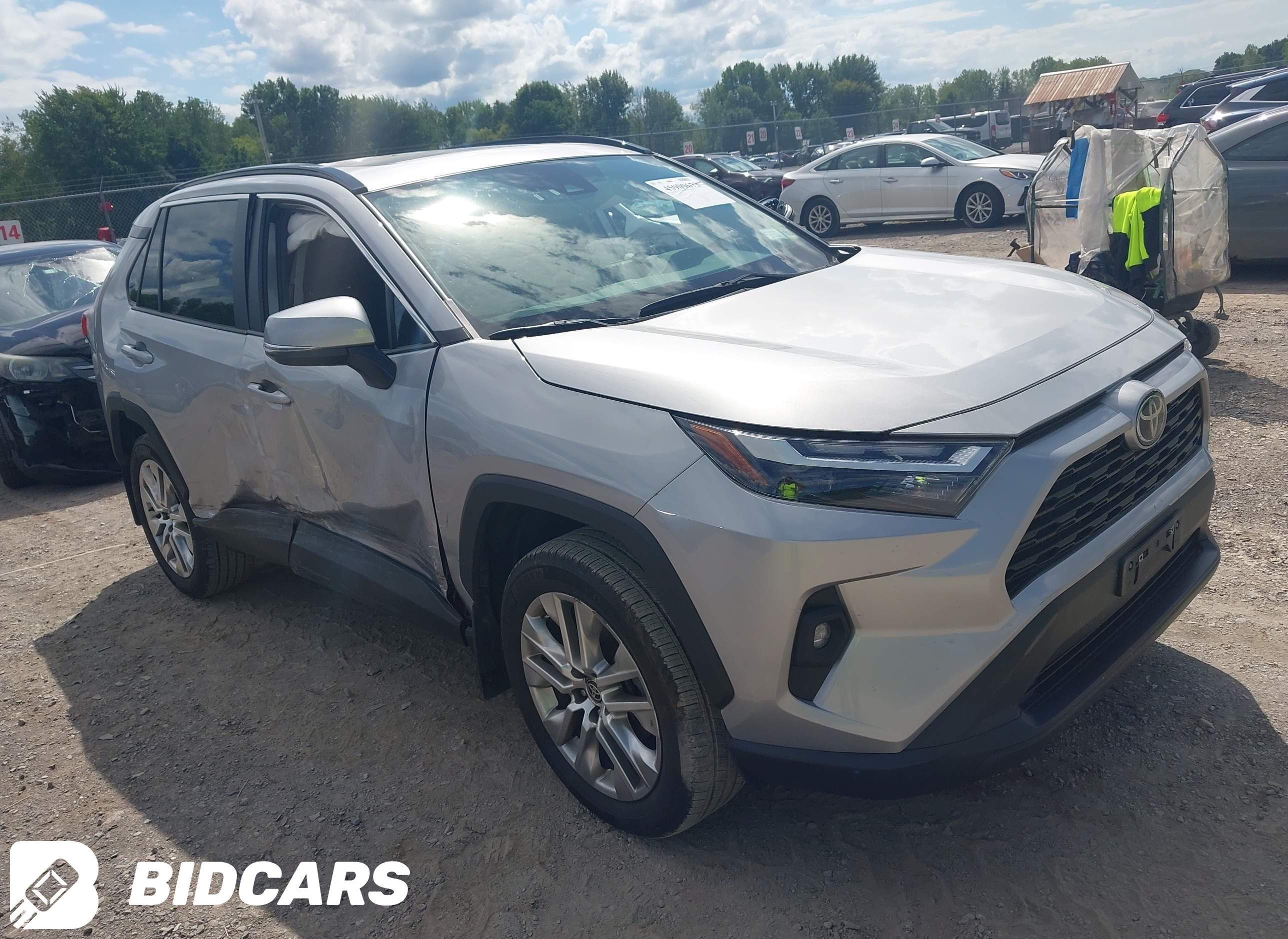 2024 Toyota RAV4, Xle Premium