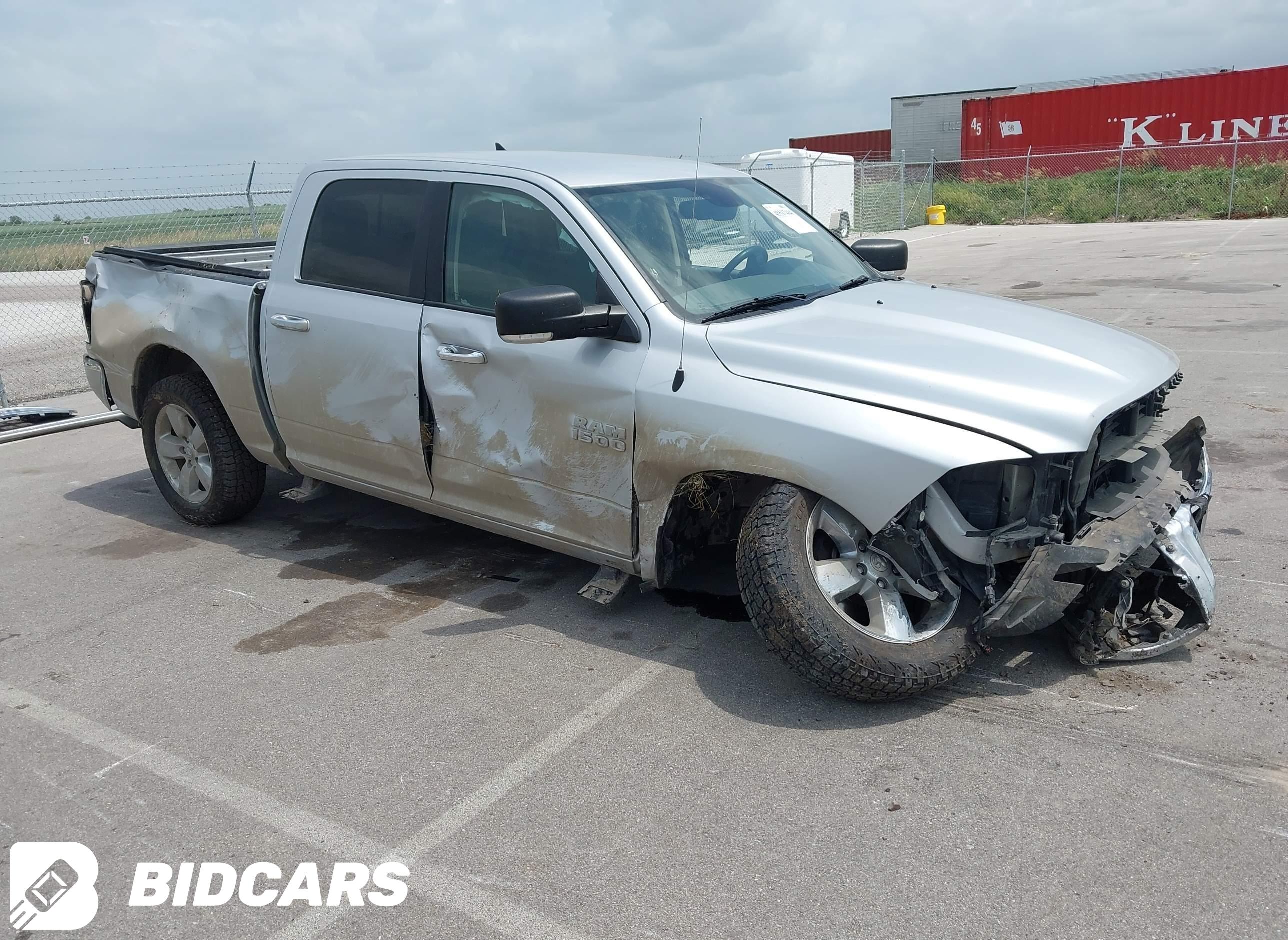 2017 RAM 1500, Big Horn  4X4...