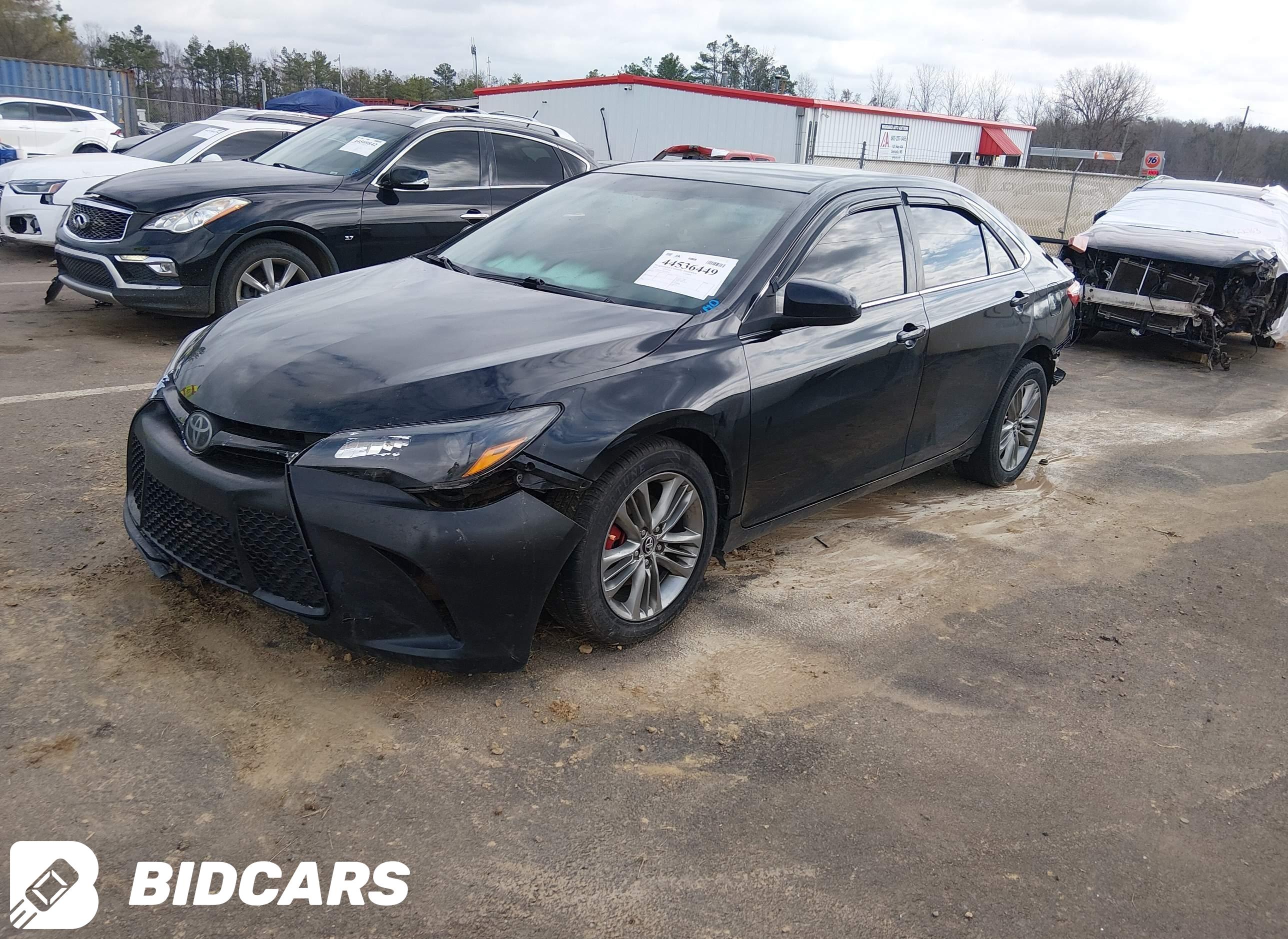 2017 Toyota Camry, SE