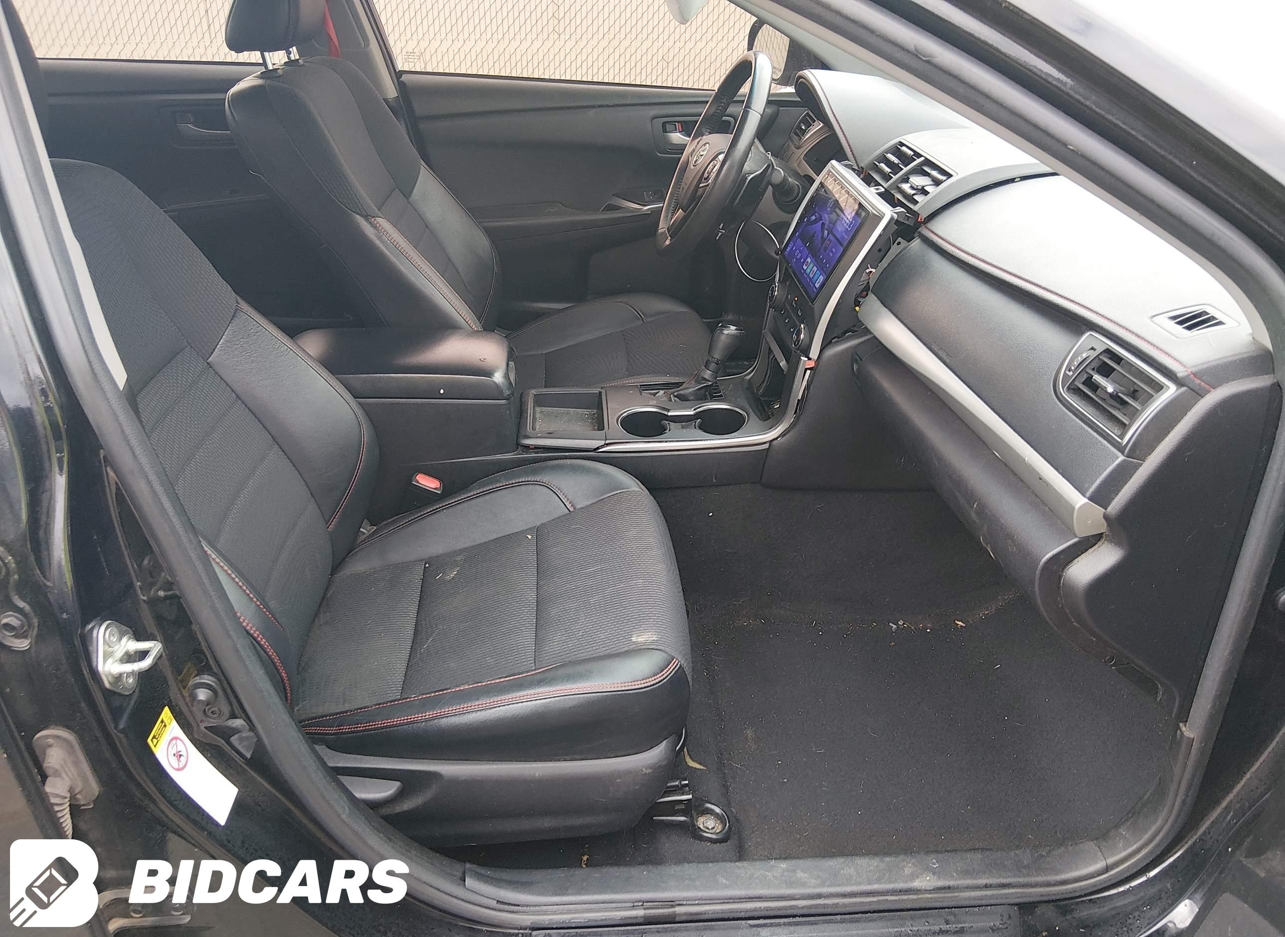 2017 Toyota Camry, SE