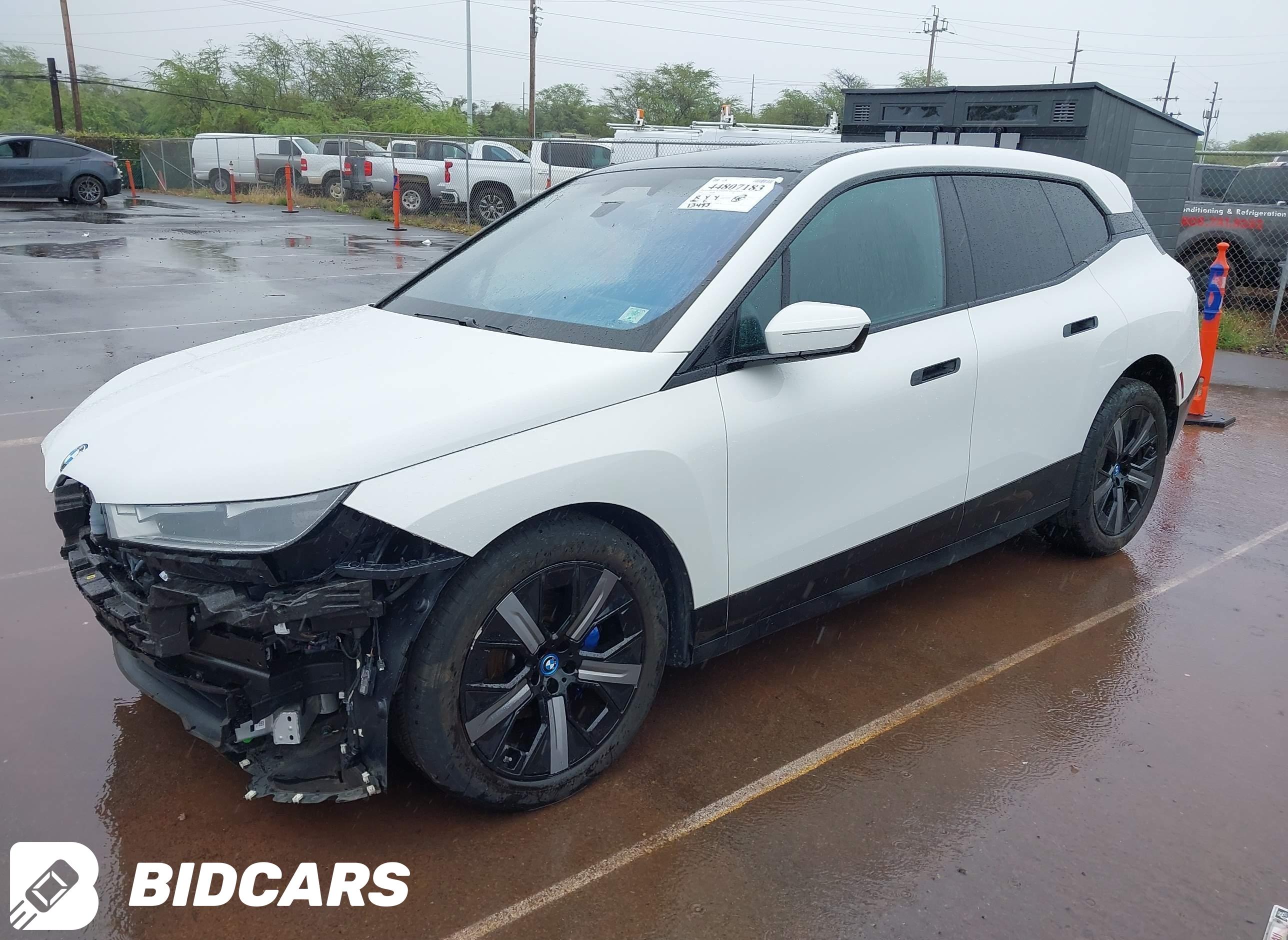 2025 BMW IX, Xdrive50