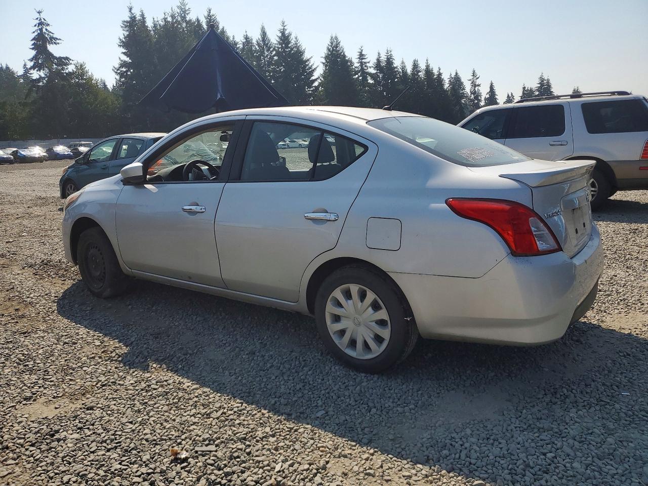 2019 Nissan Versa, SV