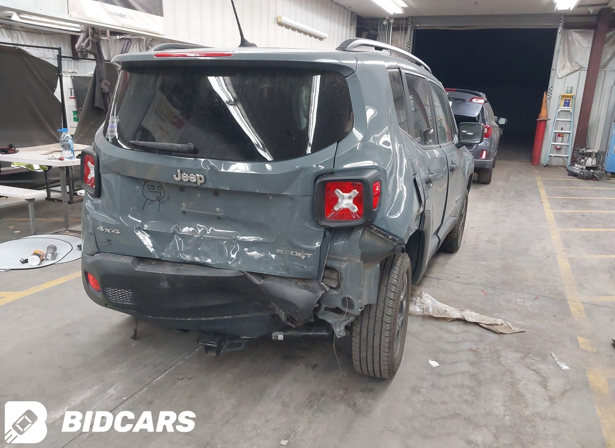 2017 Jeep Renegade, Sport