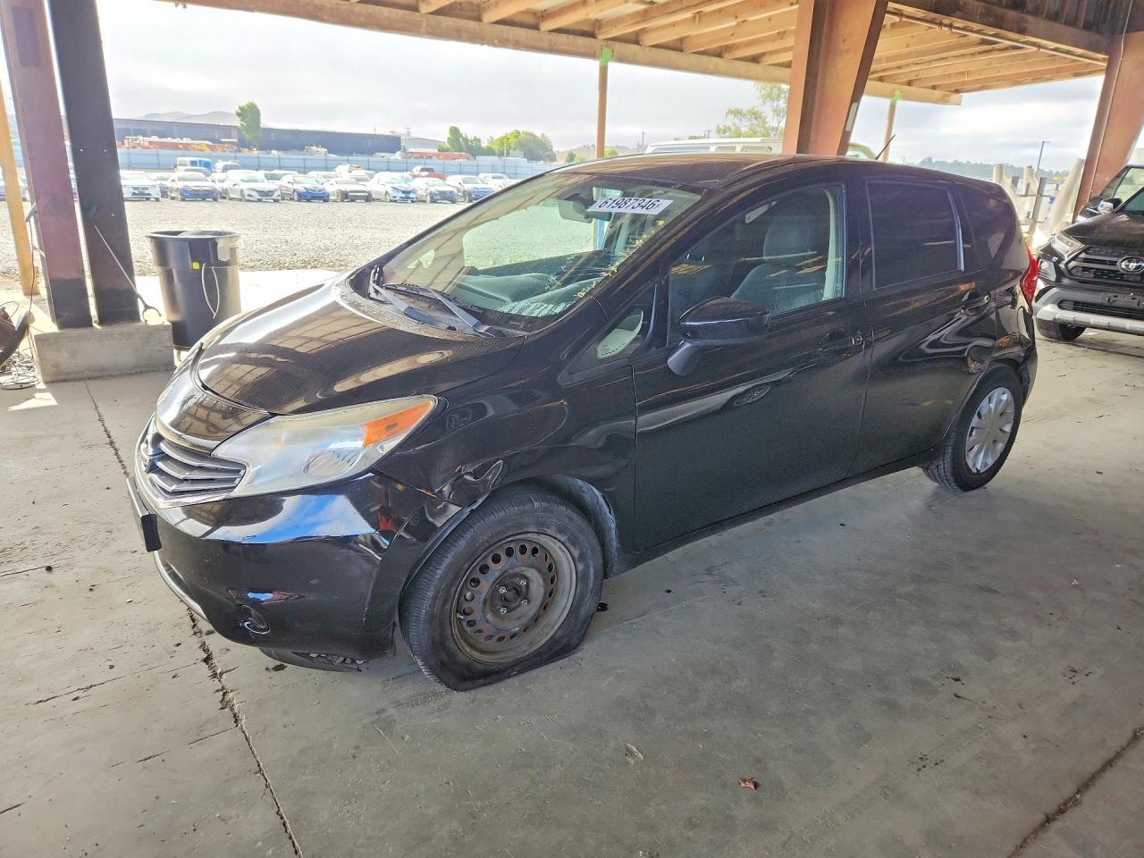 2015 Nissan Versa, SV