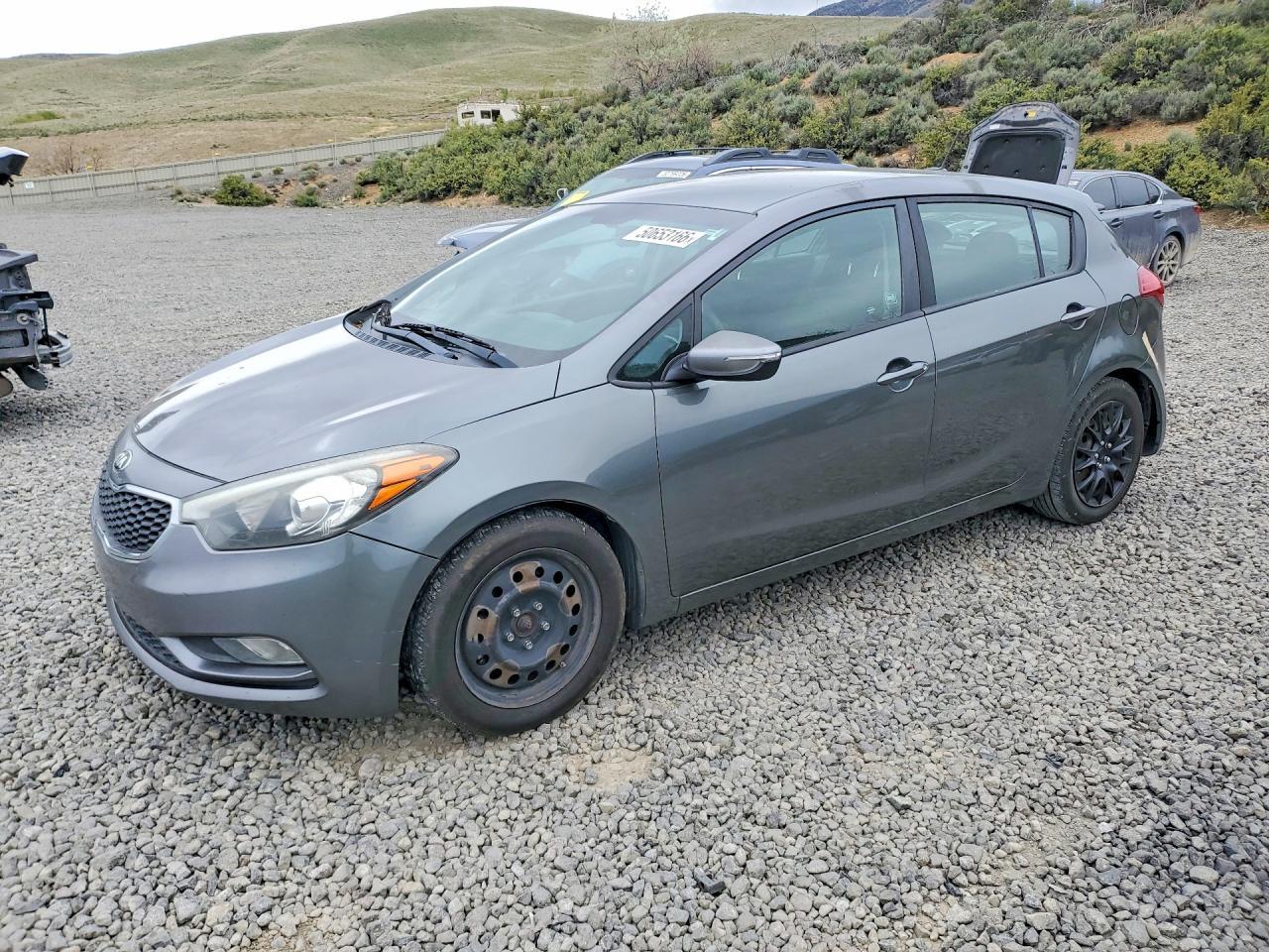 2016 KIA Forte, 5-Door LX