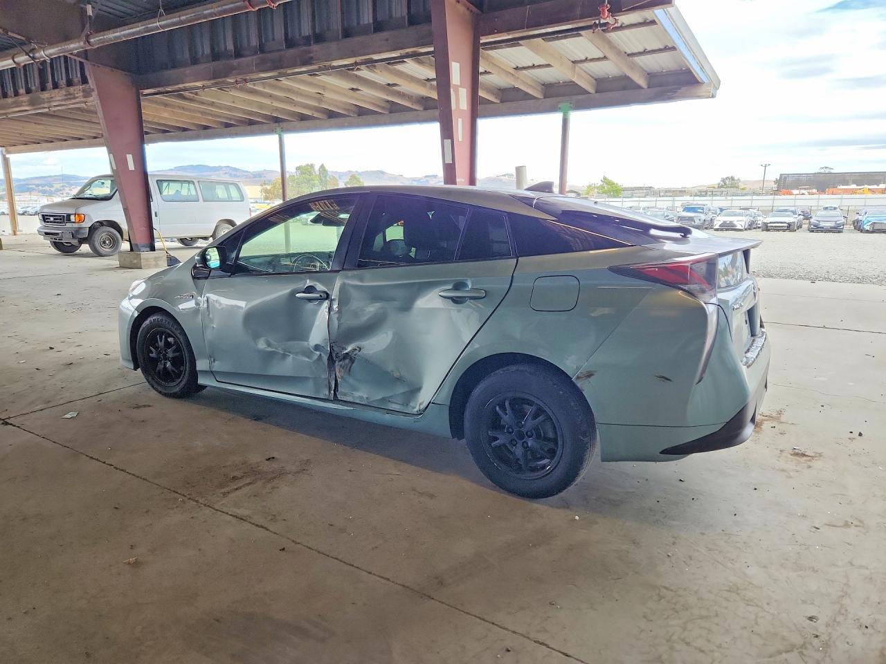 2016 Toyota Prius, Three Touring