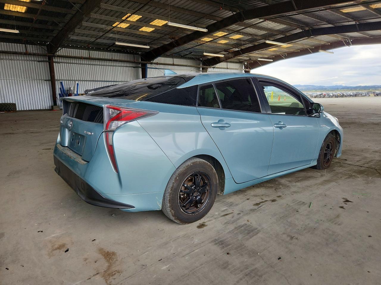 2016 Toyota Prius, Three Touring