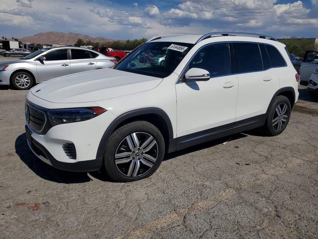 2023 Mercedes-Benz EQB, 250+