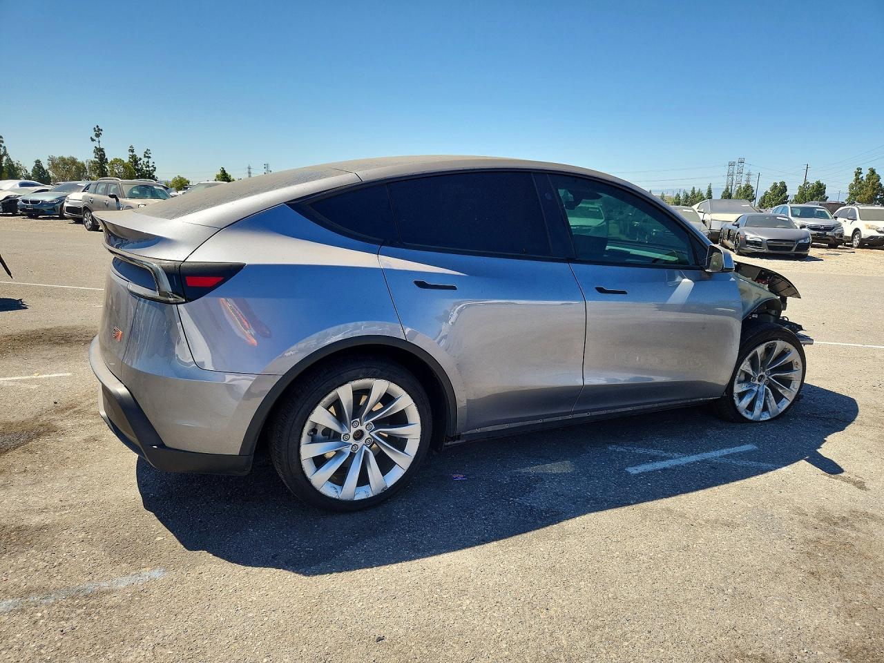 2026 Tesla MODEL Y