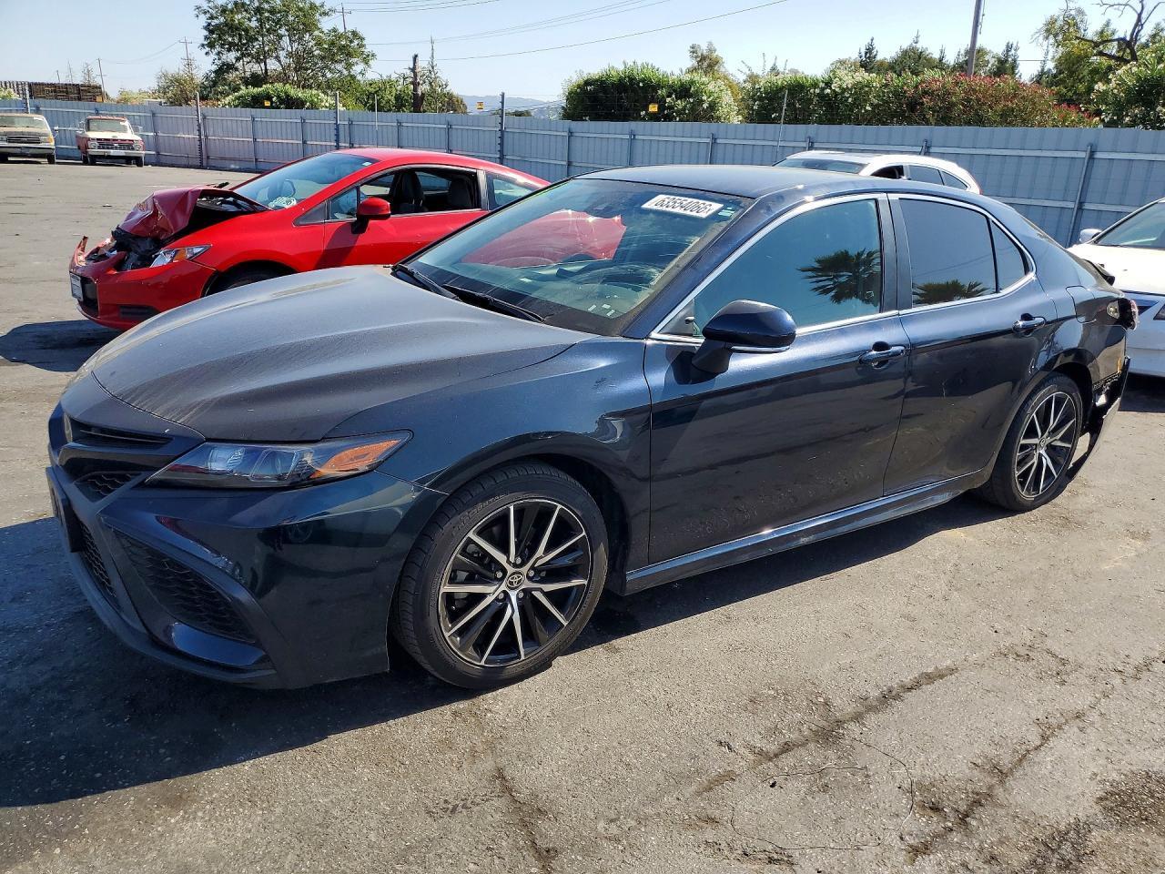 2021 Toyota Camry, SE