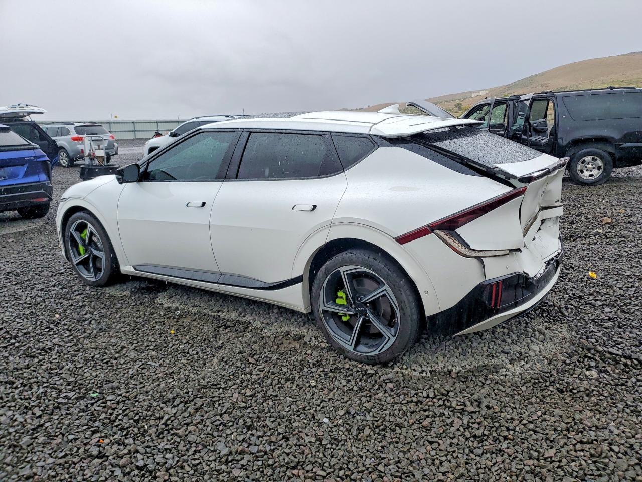 2023 KIA EV6