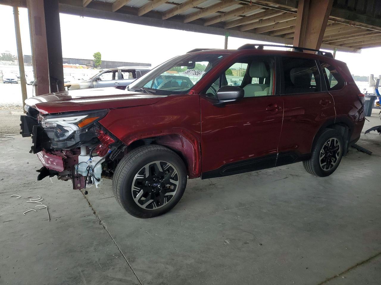 2025 Subaru Forester, Premium