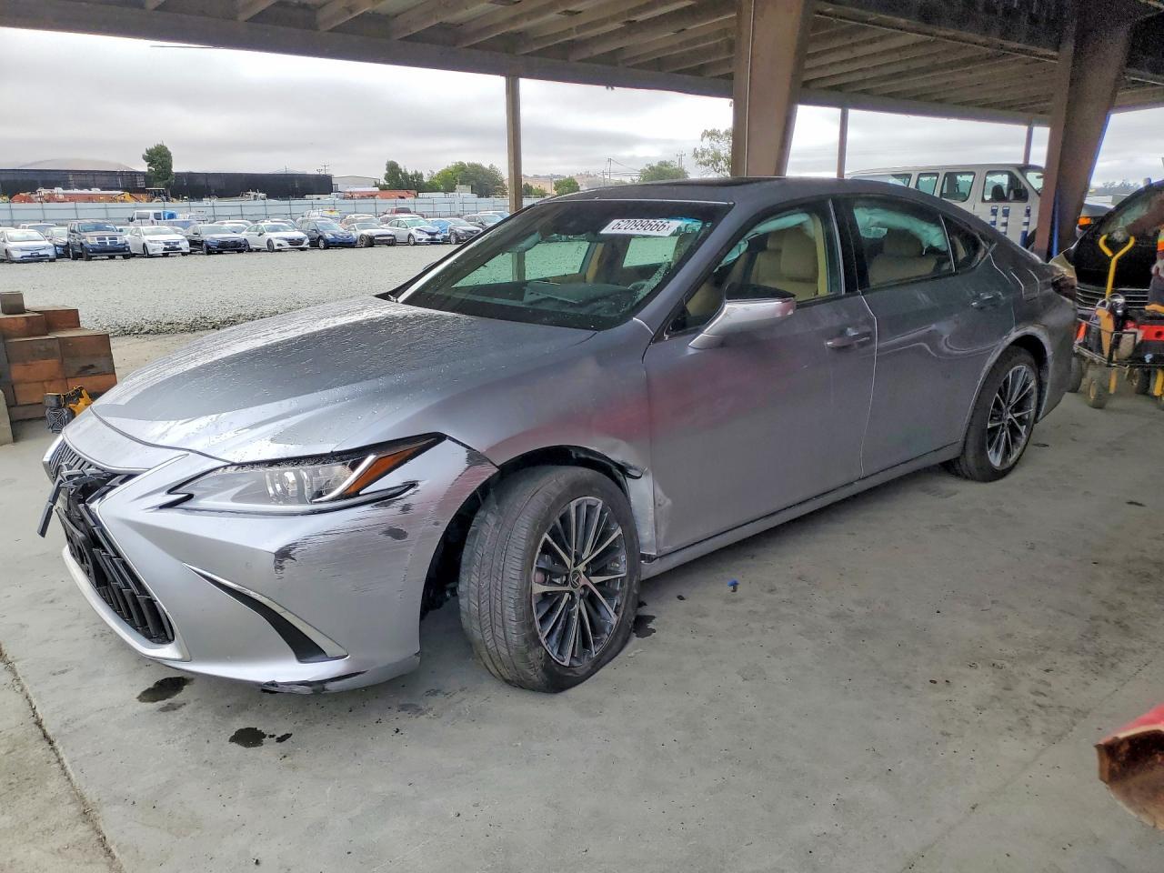 2024 Lexus ES, Base