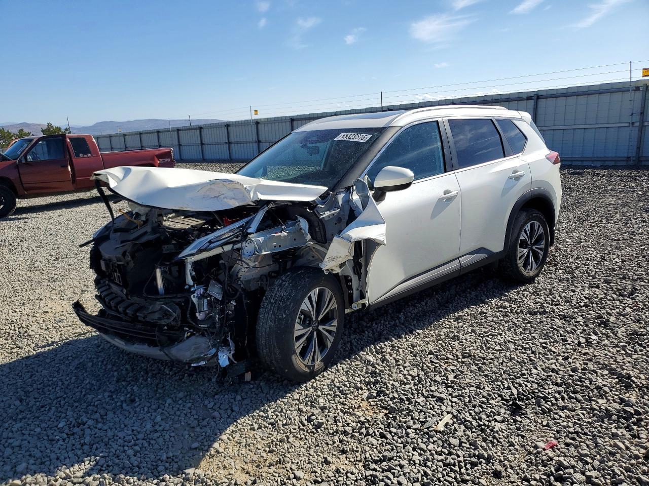 2023 Nissan Rogue, SV