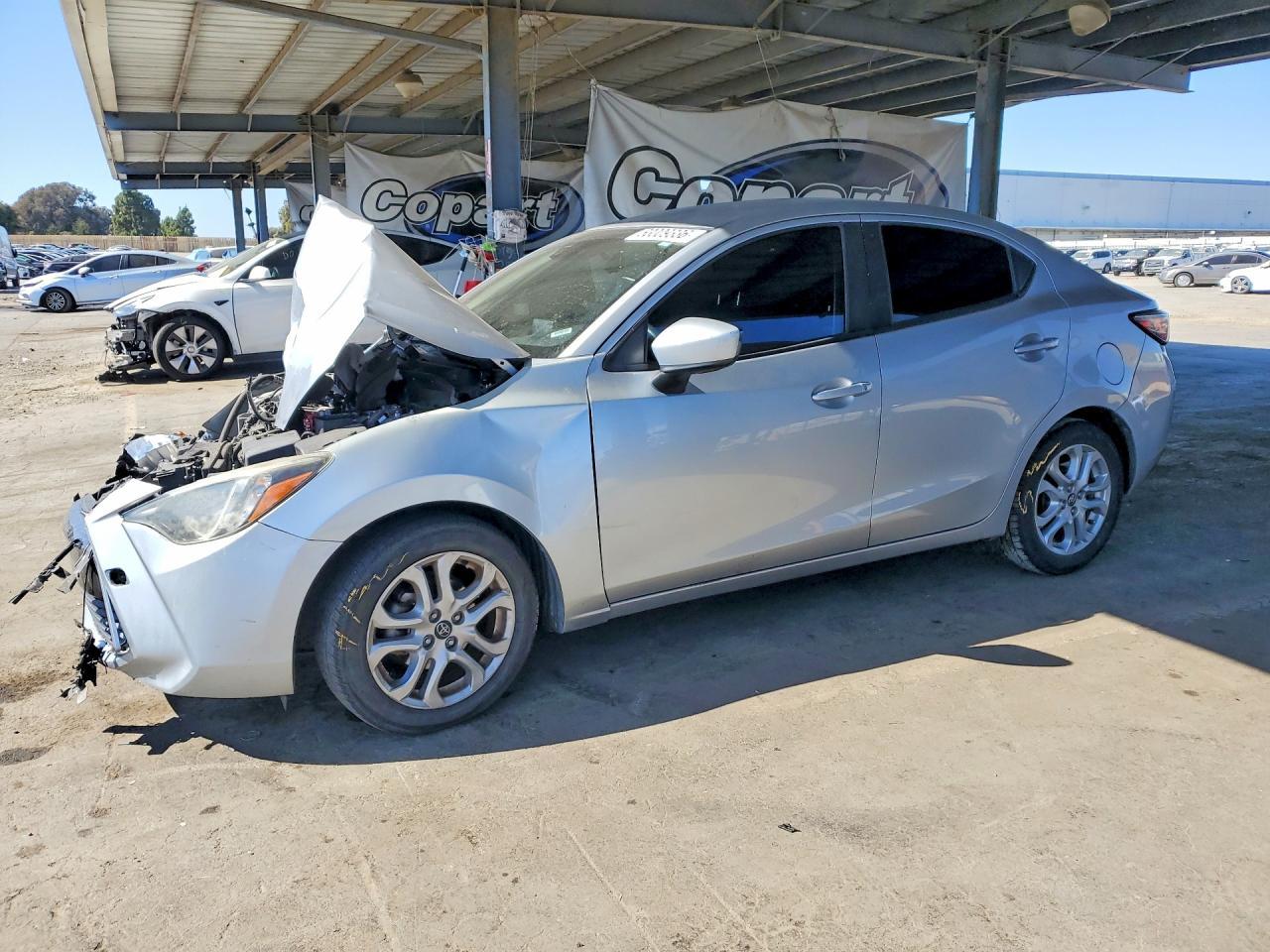 2018 Toyota Yaris, Base