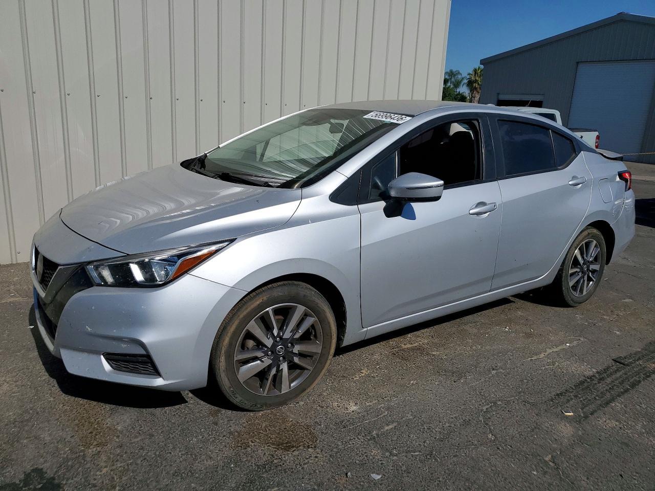 2021 Nissan Versa, SV