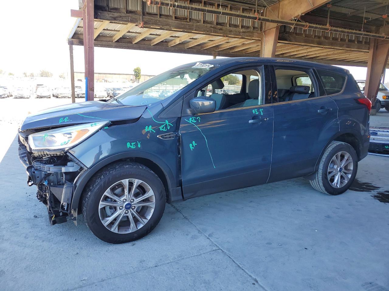 2019 Ford Escape, SE