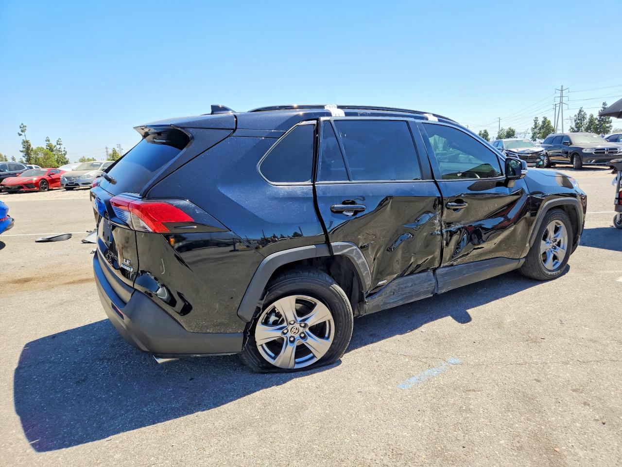 2022 Toyota RAV4, LE