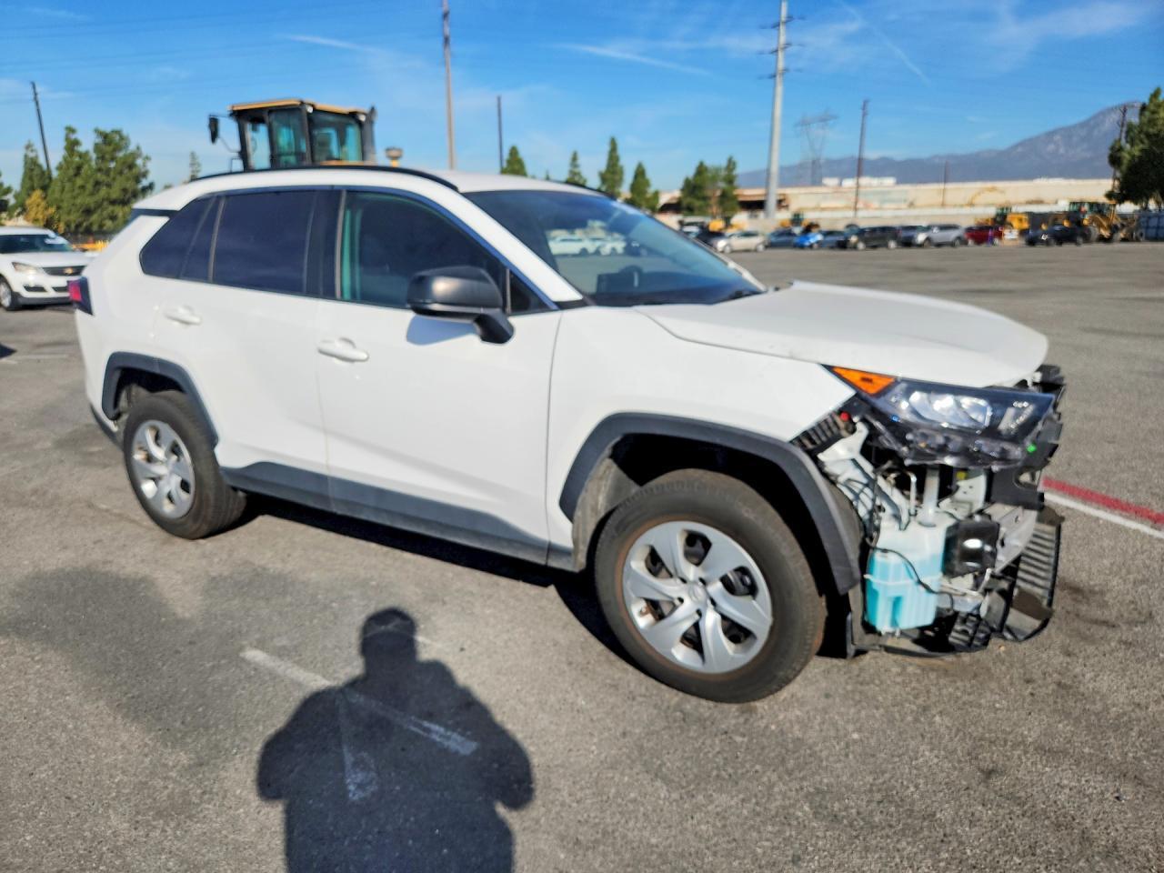 2020 Toyota RAV4, LE