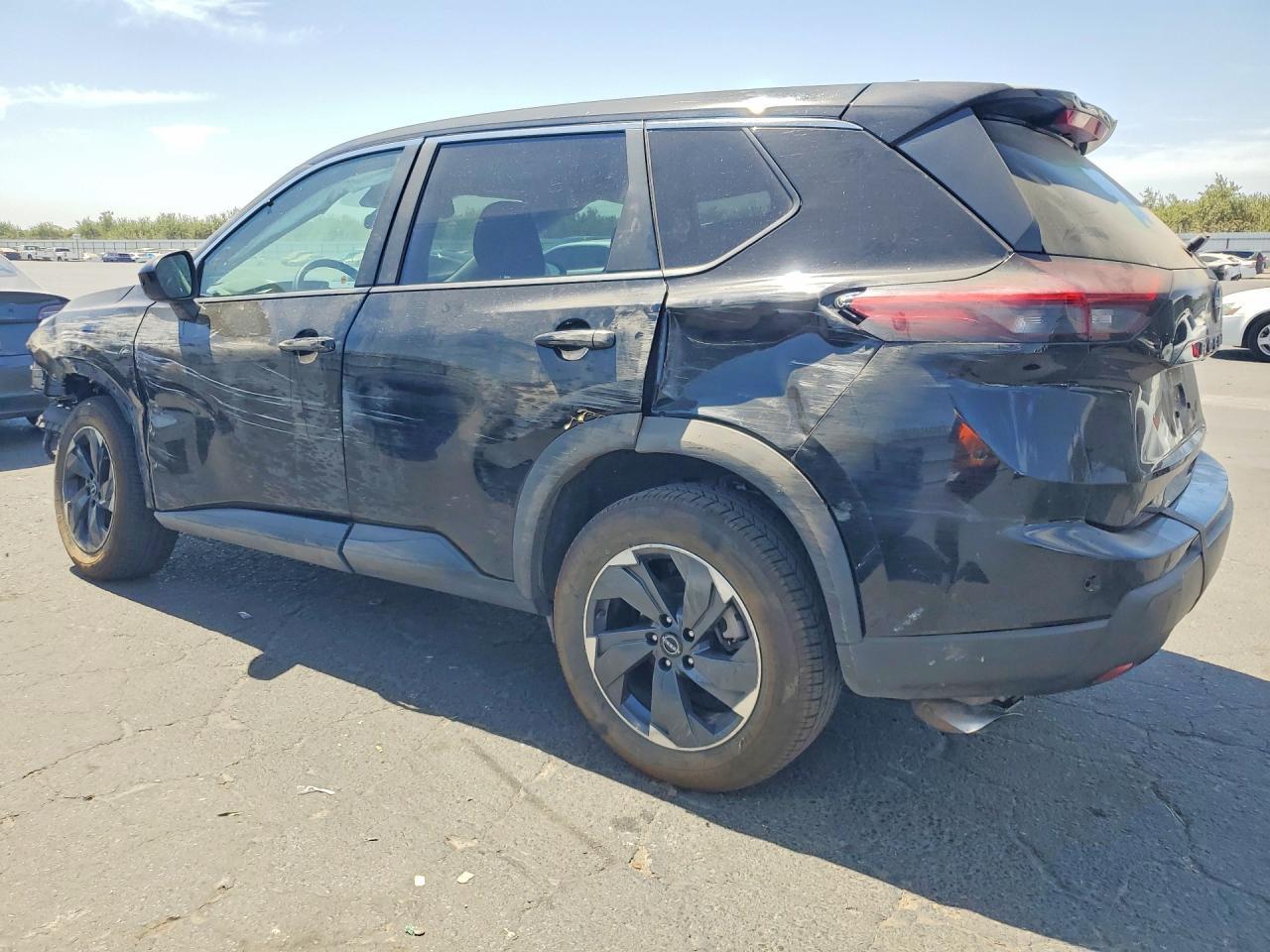 2025 Nissan Rogue, SV