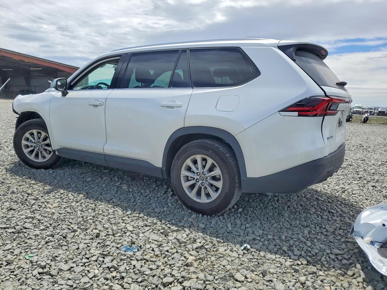 2025 Toyota Grand, Xle