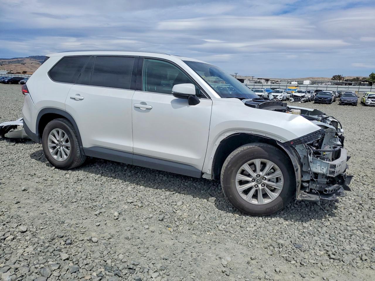2025 Toyota Grand, Xle
